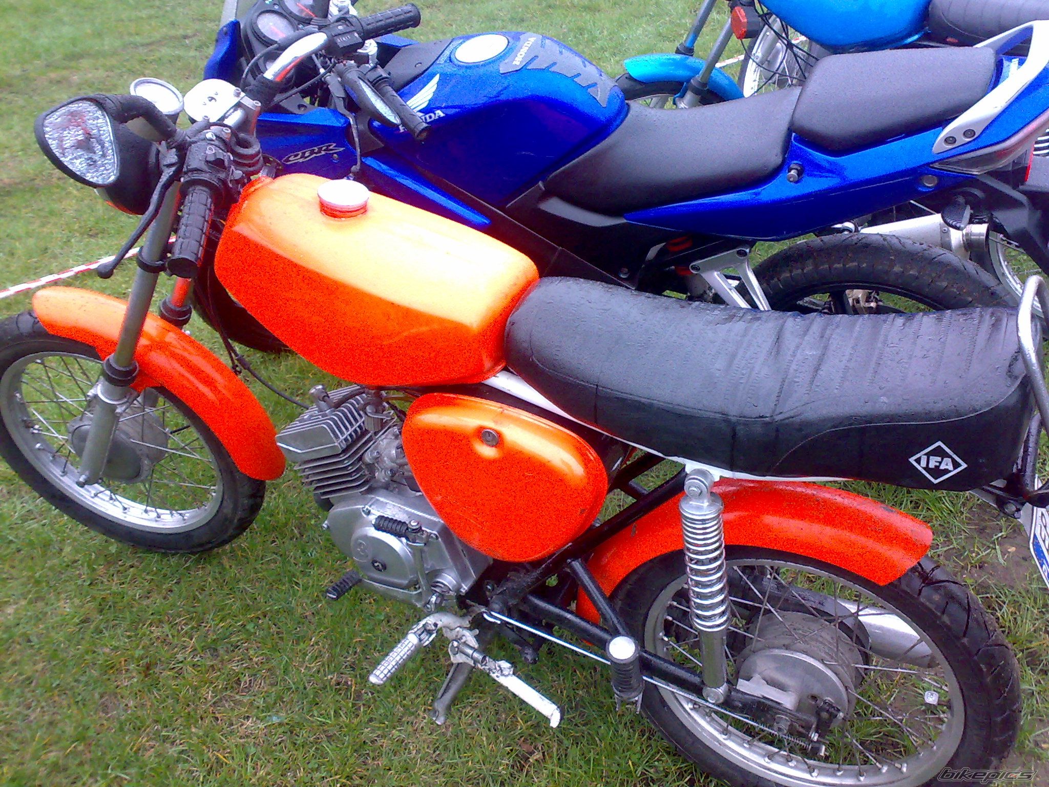 Photo 2384327