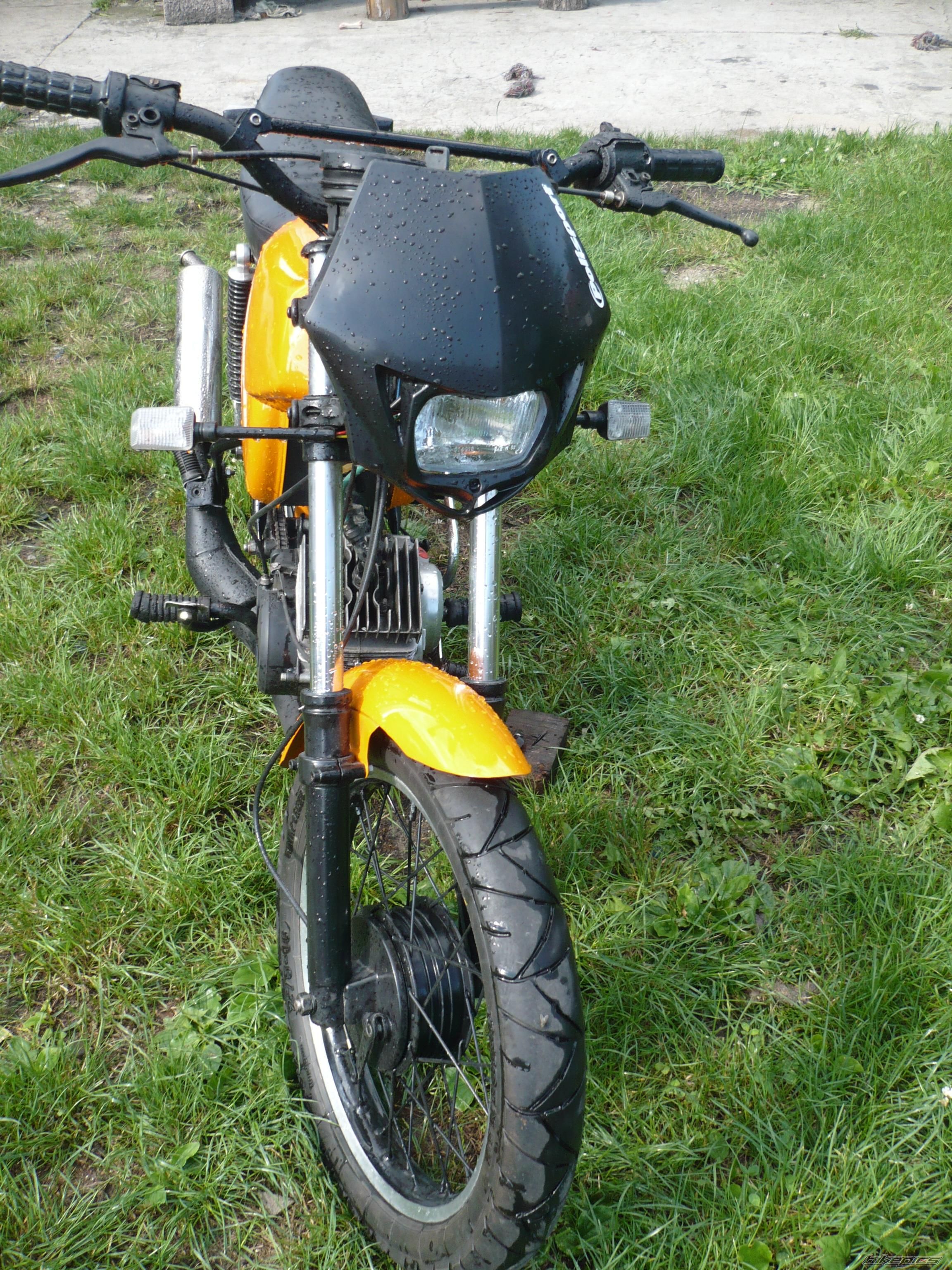 Photo 2384549