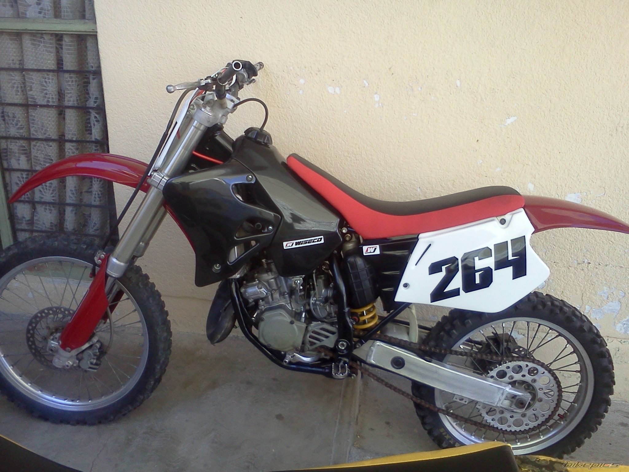 Photo 2384655