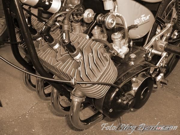 Photo 2384687