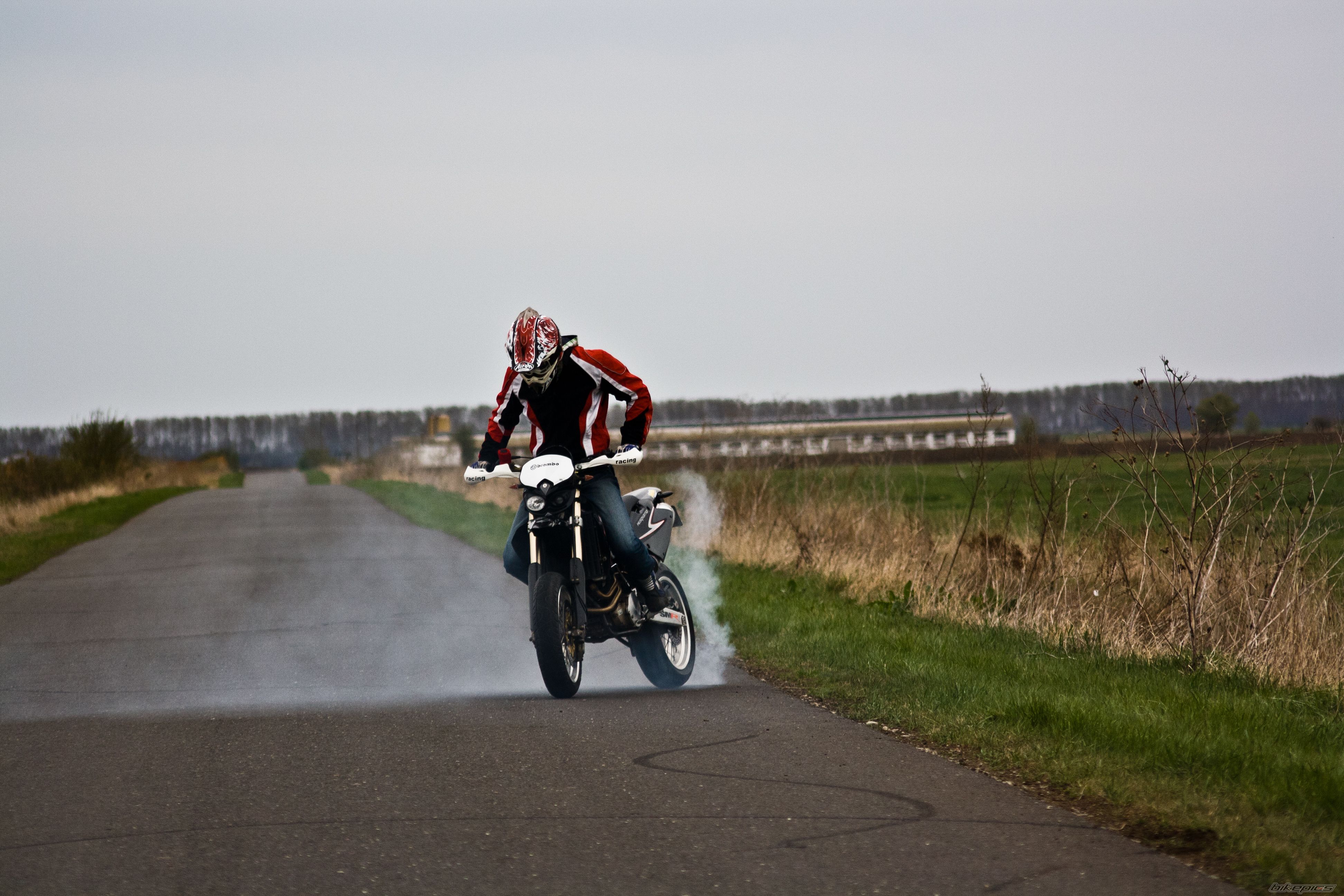 Bike Photo 2384894