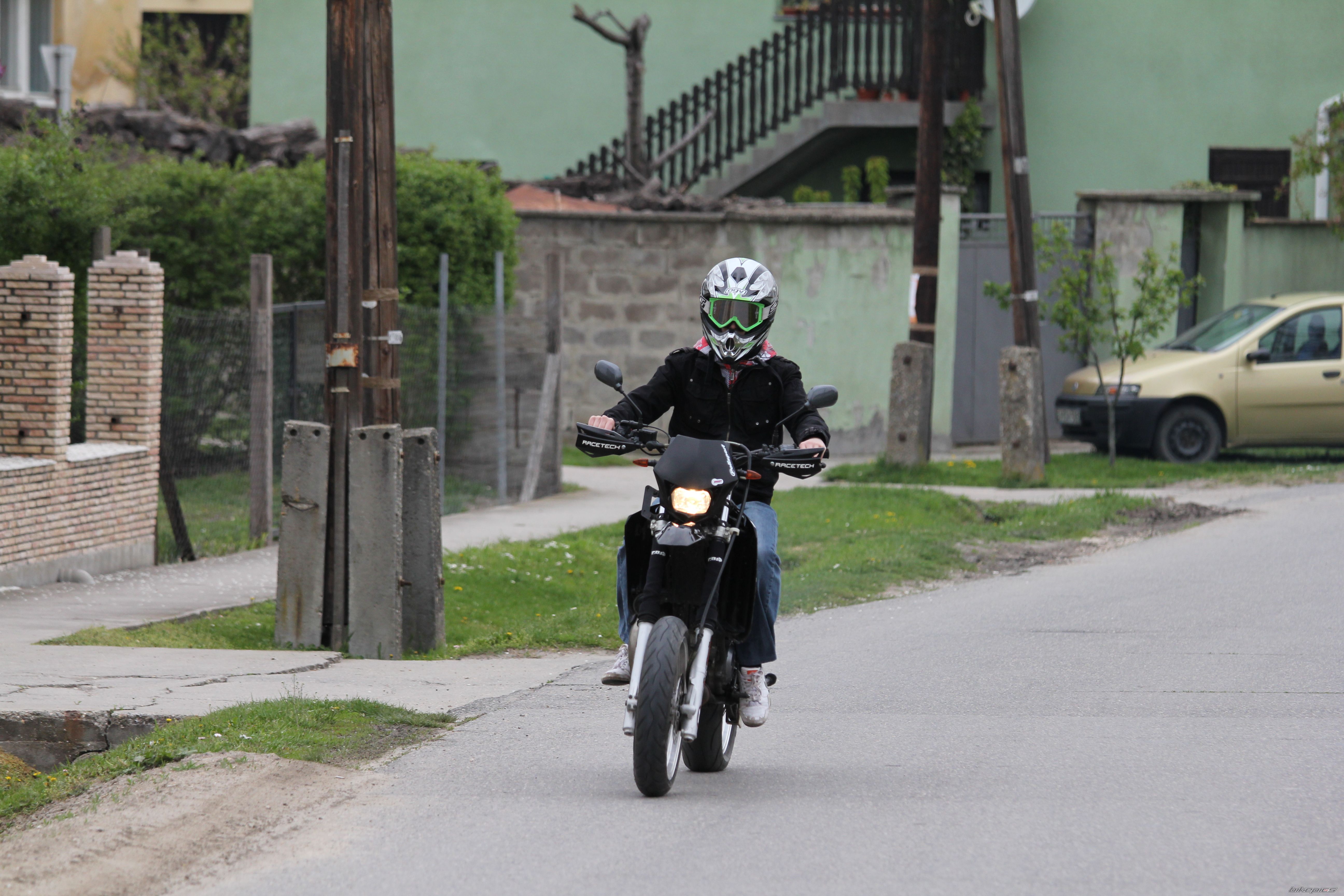 Bike Photo 2384970