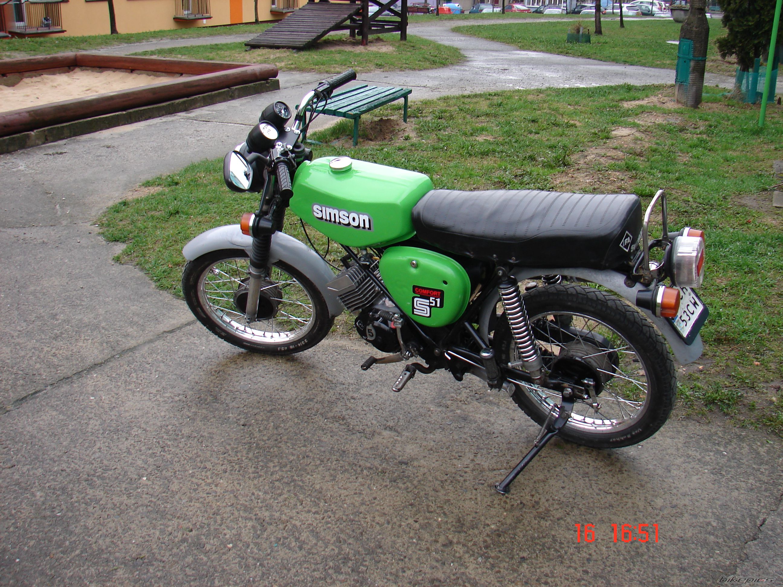 Photo 2385072
