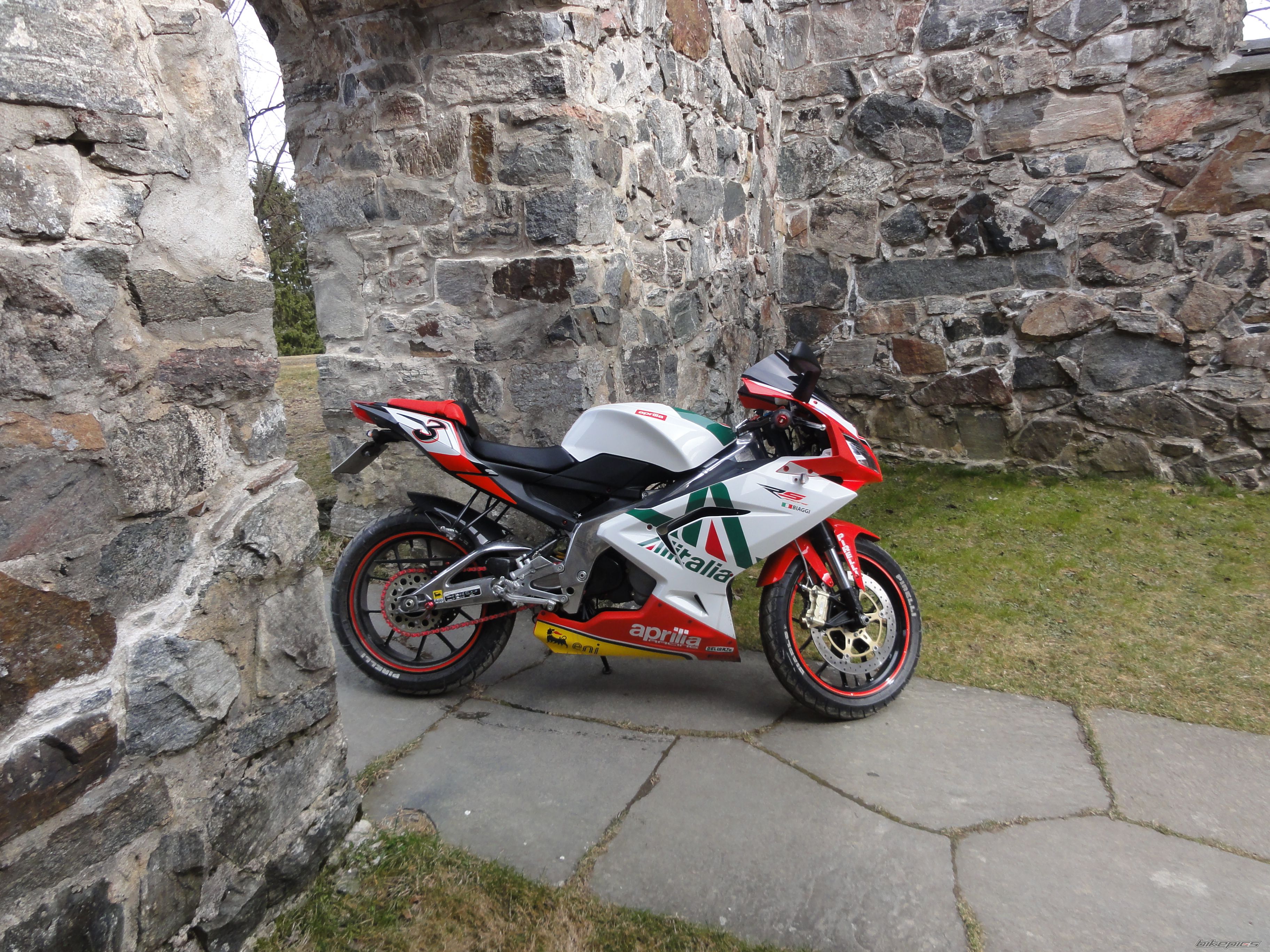 Photo 2385544