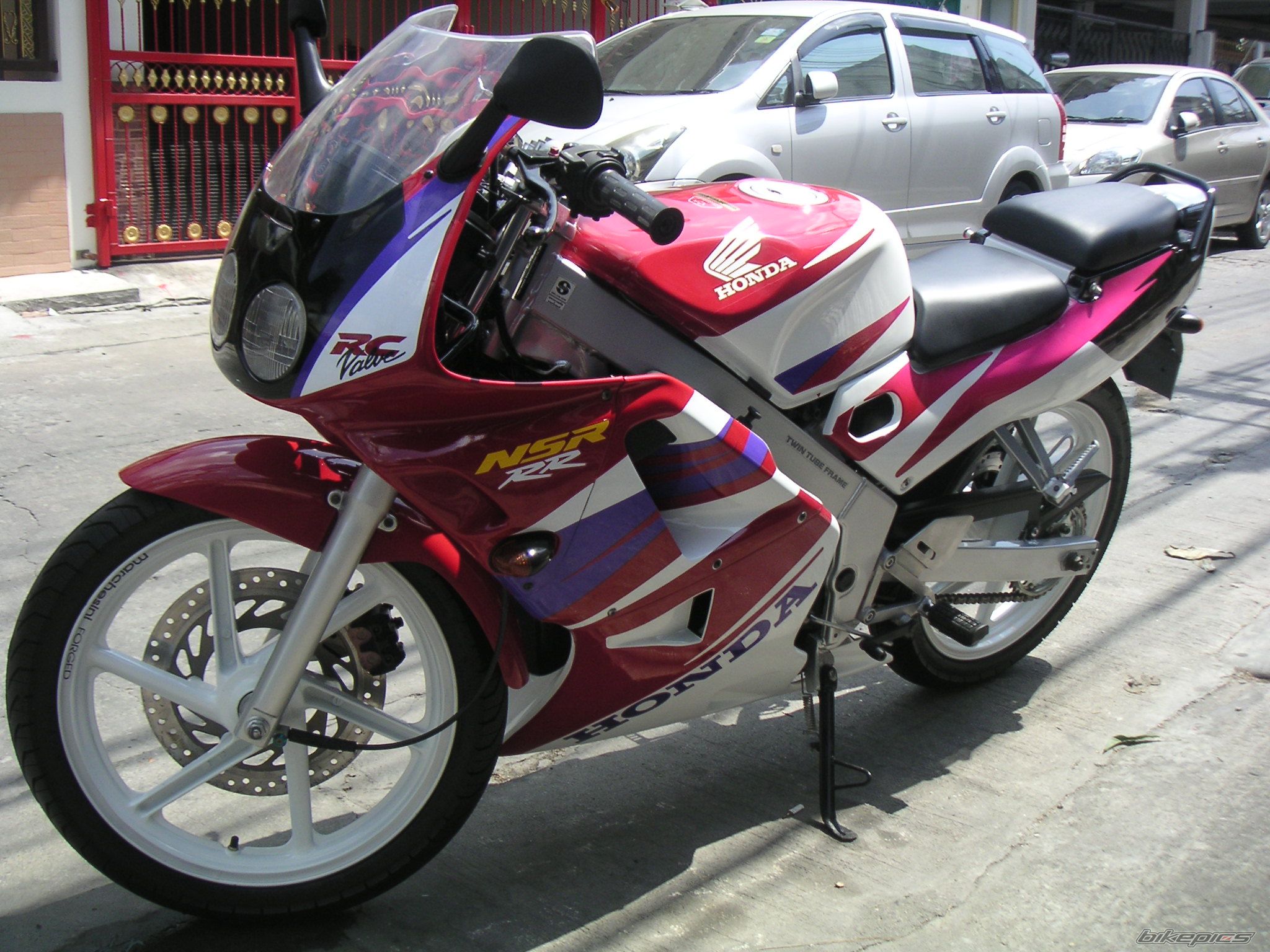 Photo 2385972