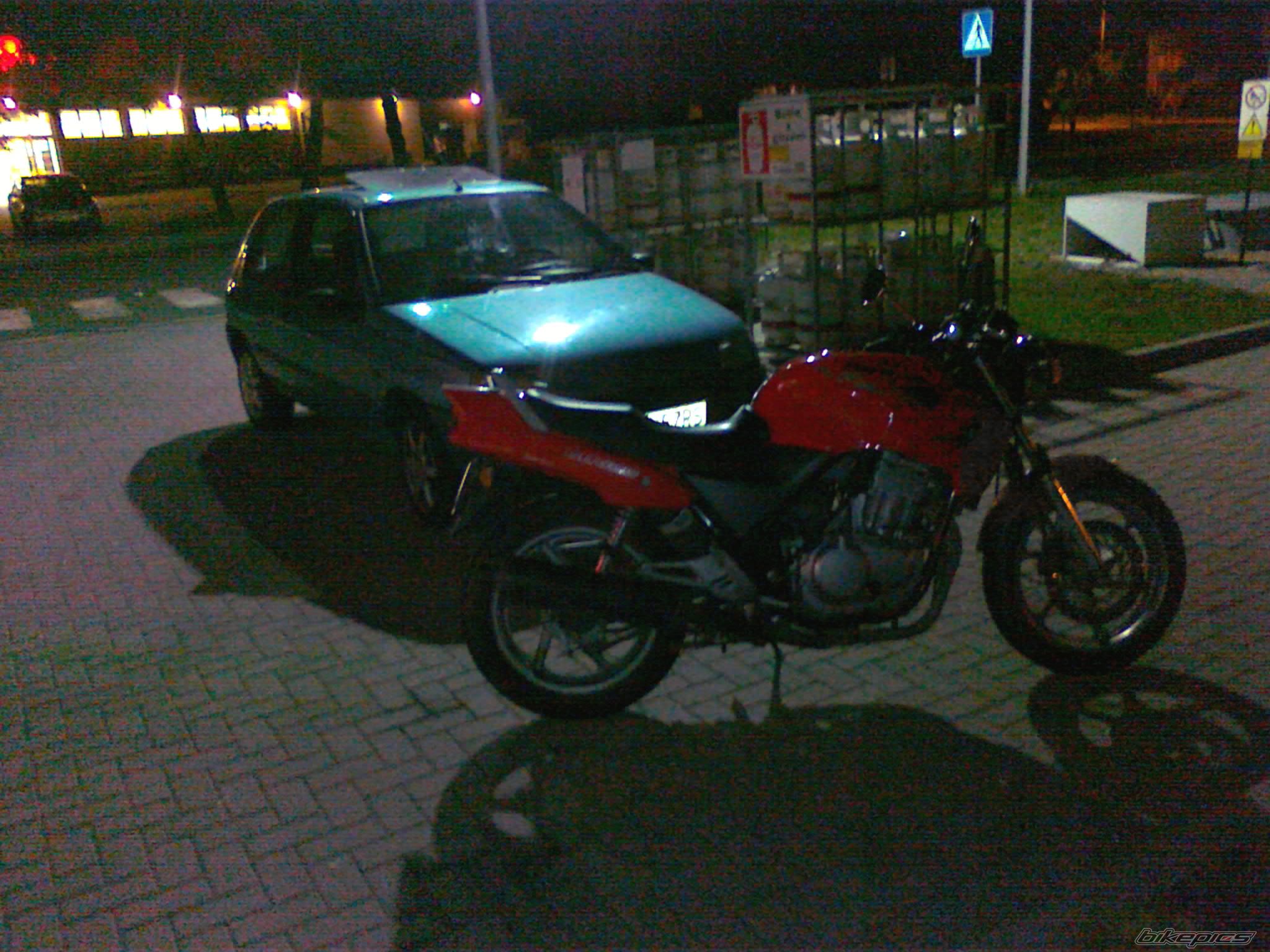 Photo 2387040