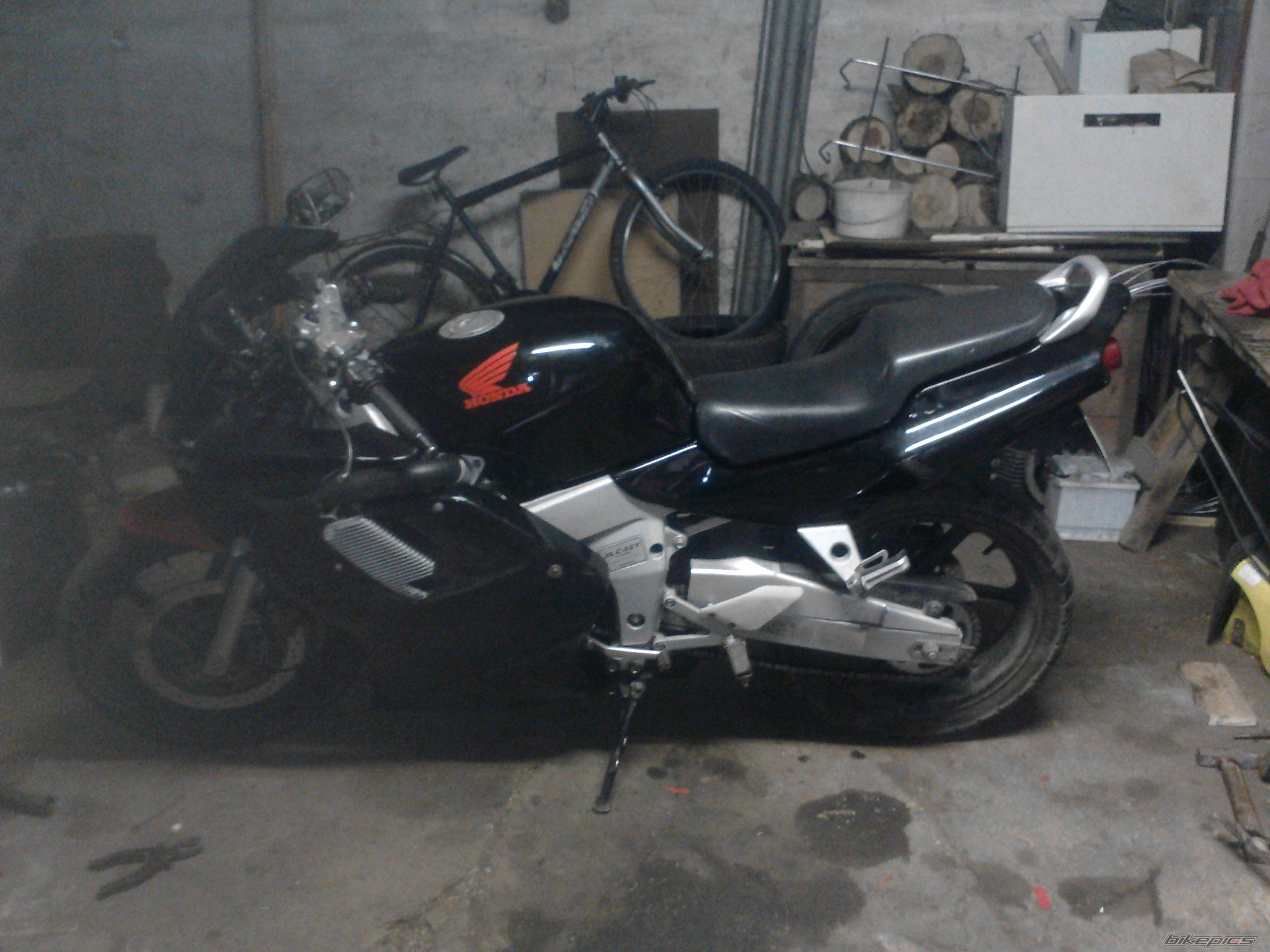 Photo 2387105