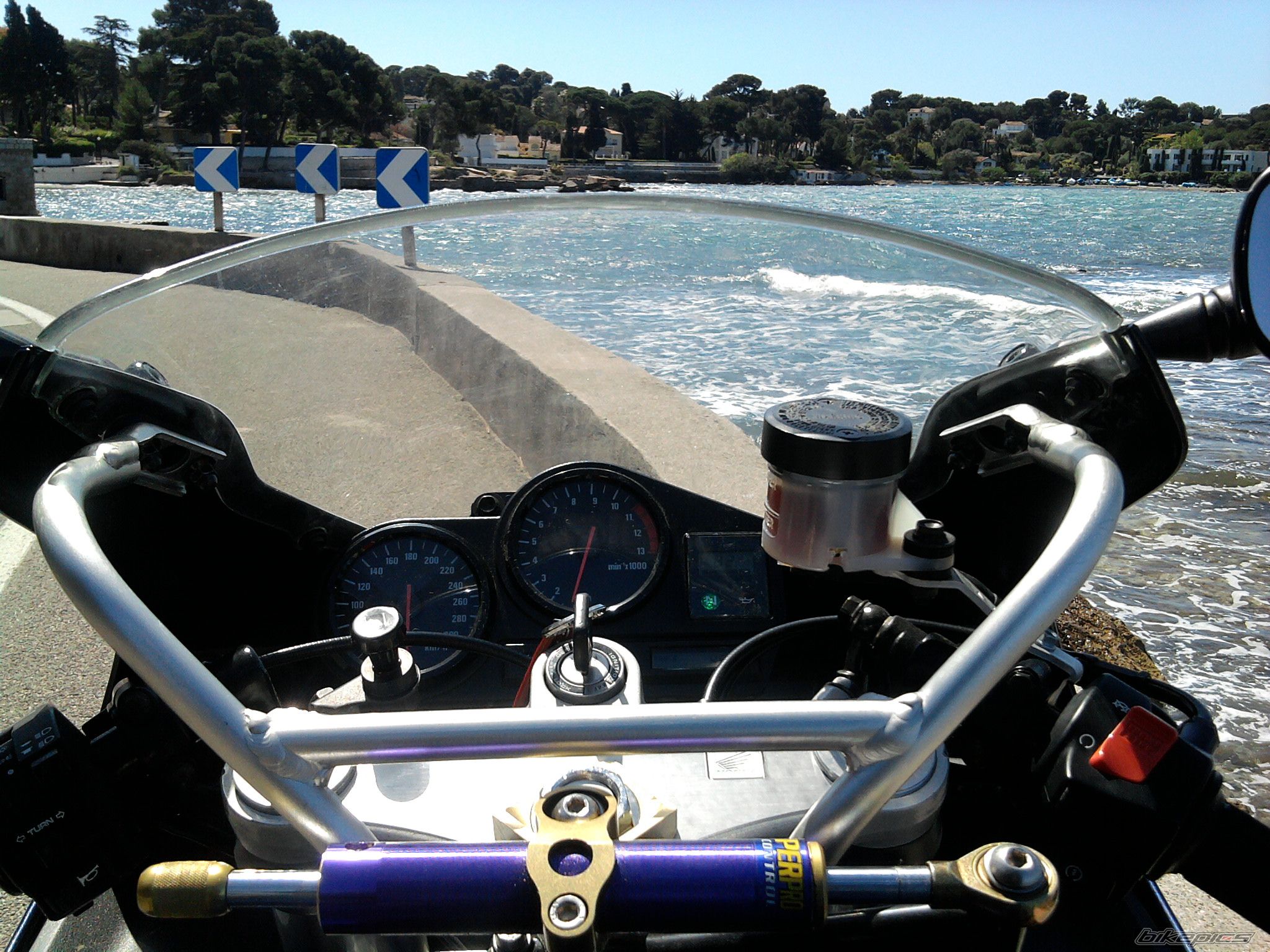 Photo 2387273
