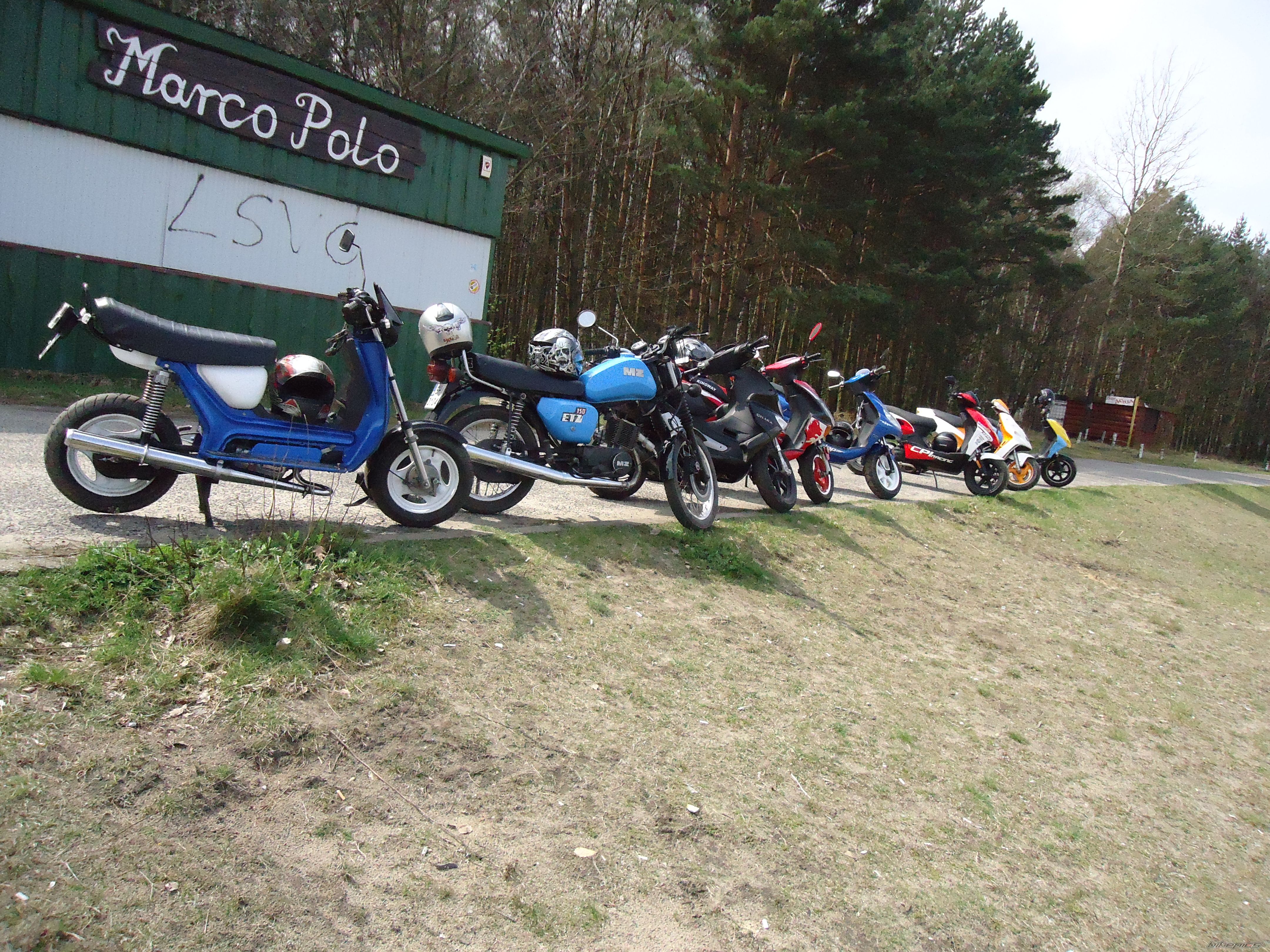 Photo 2387735
