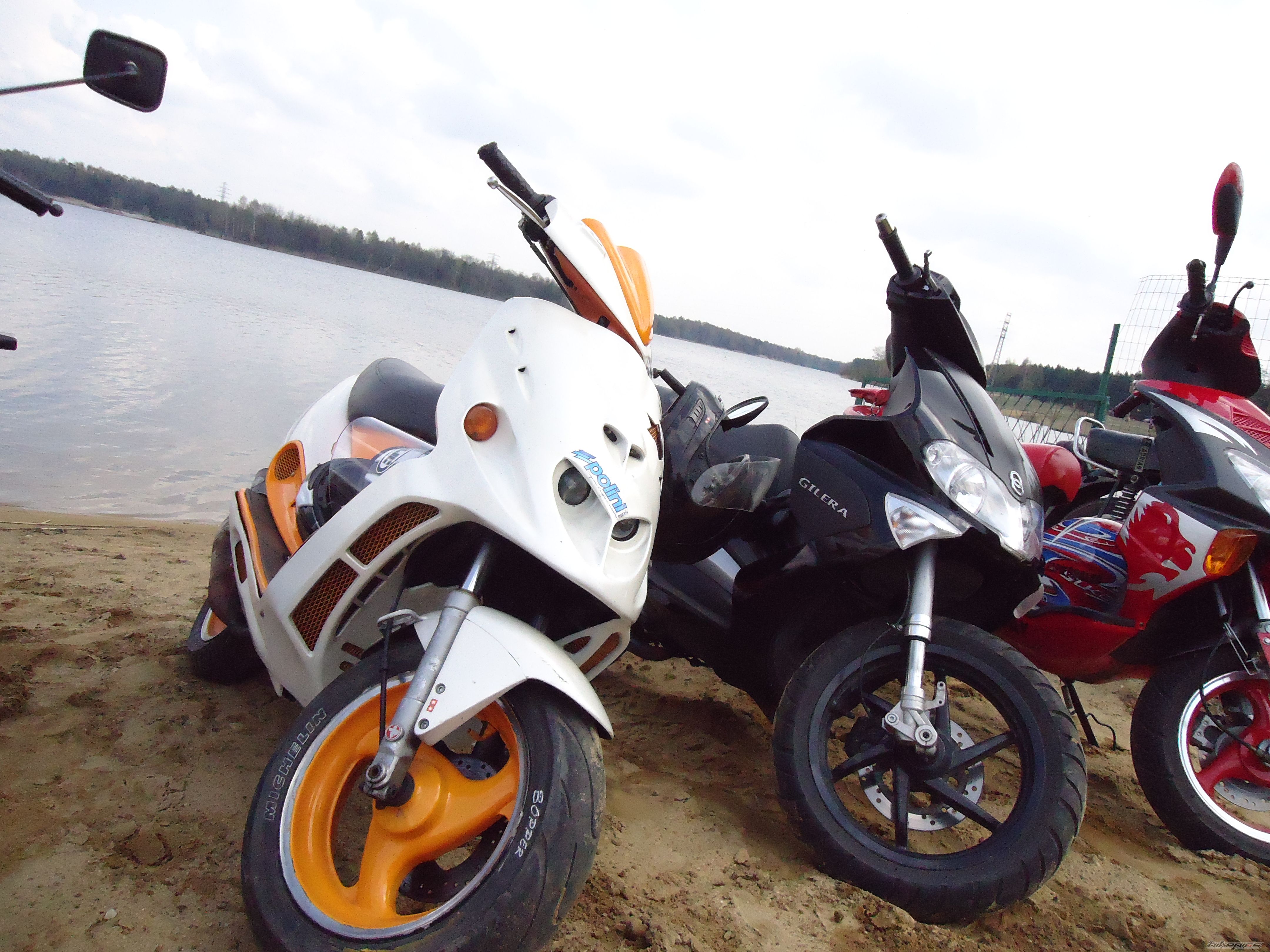 Photo 2387768