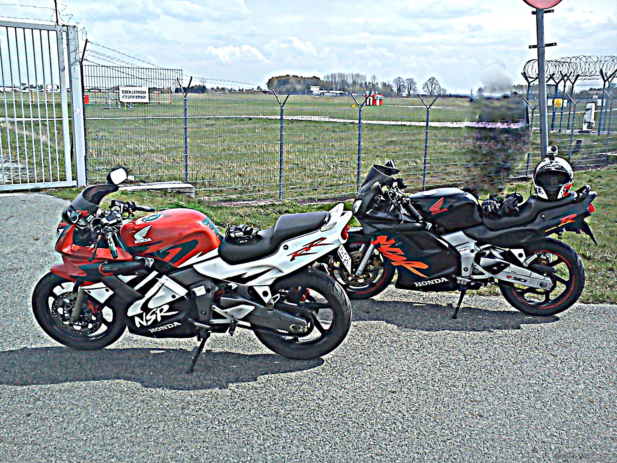 Photo 2388336