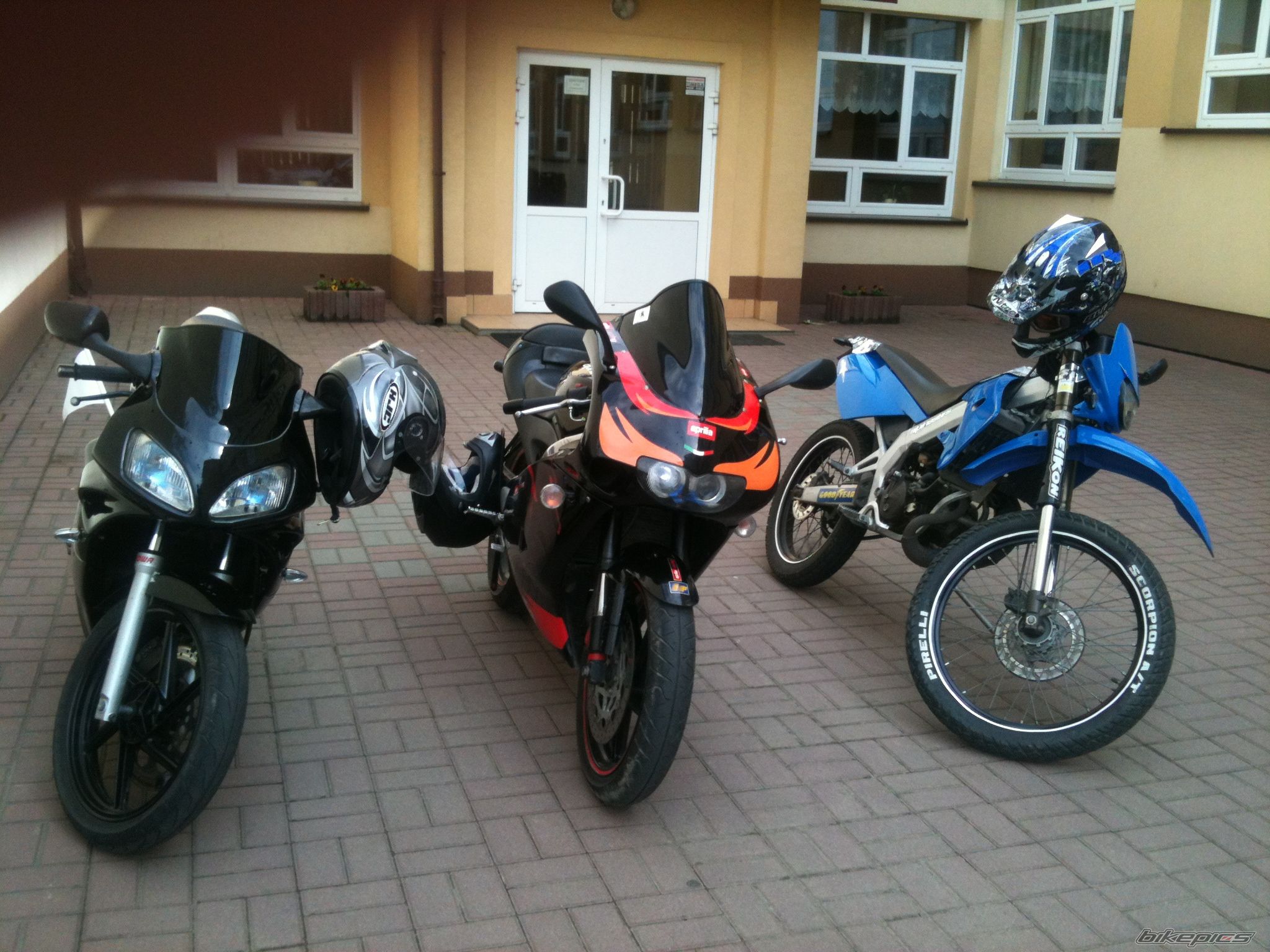 Photo 2388475