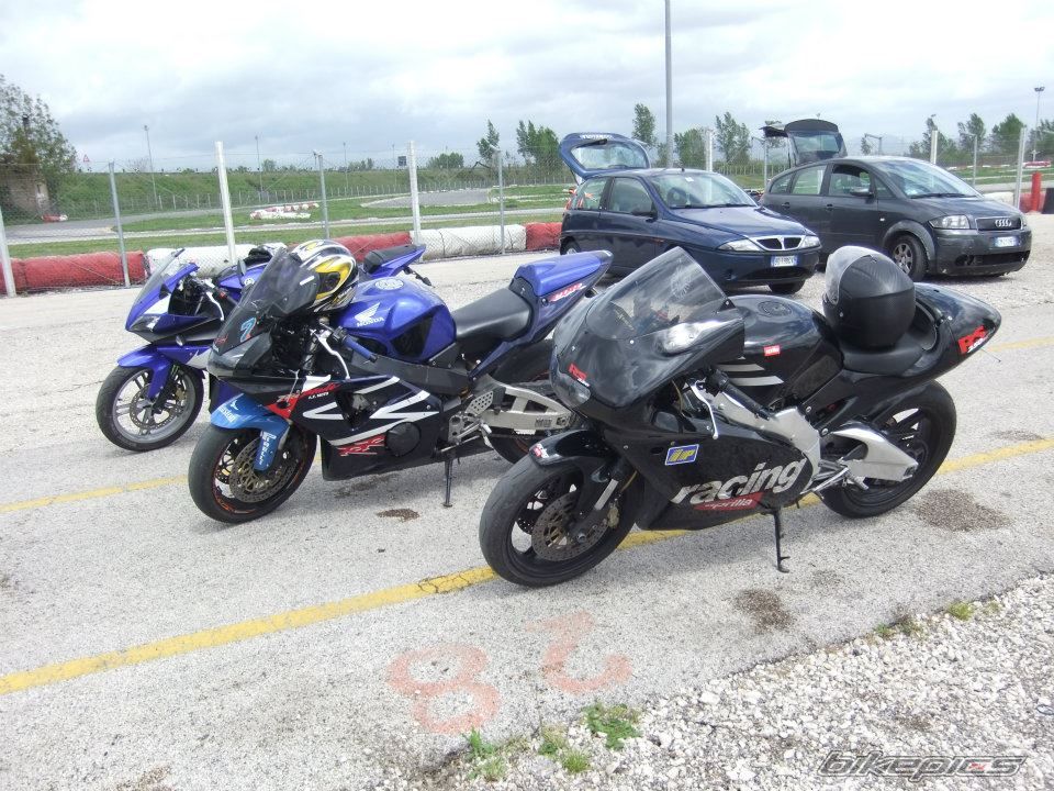 Photo 2388557
