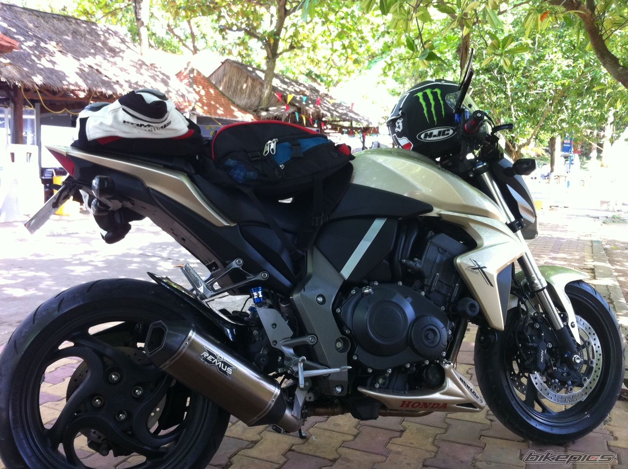 Photo 2388840