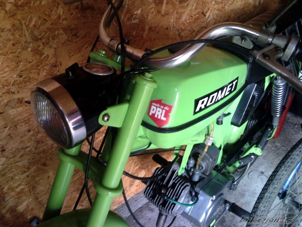 Photo 2389041