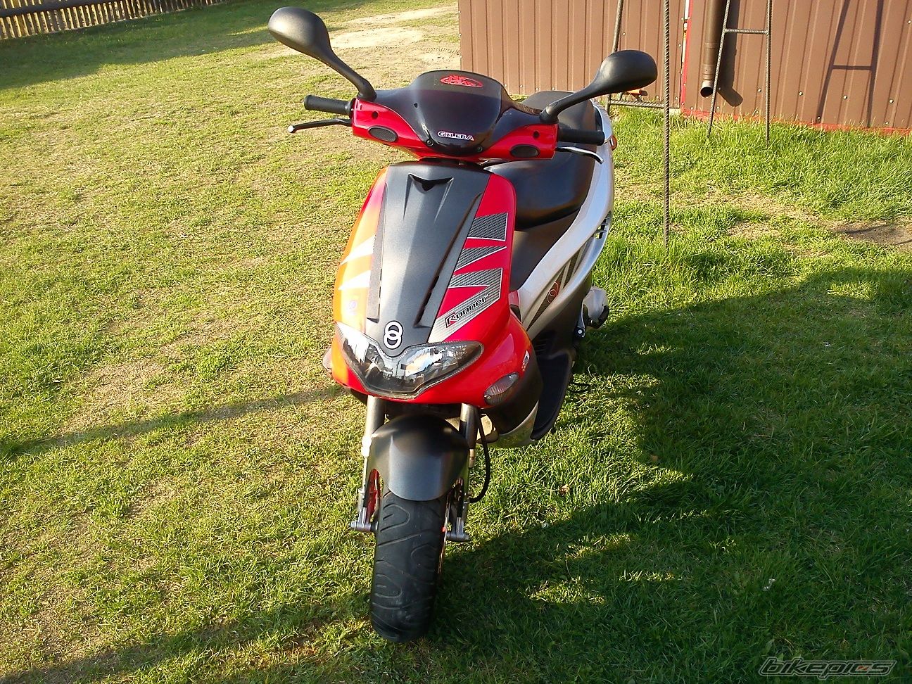 Photo 2389045