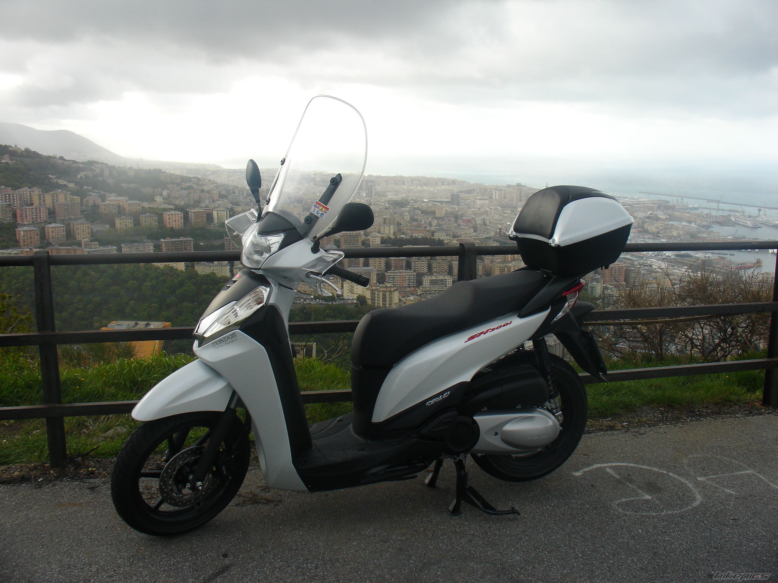 Bike Photo 2389410