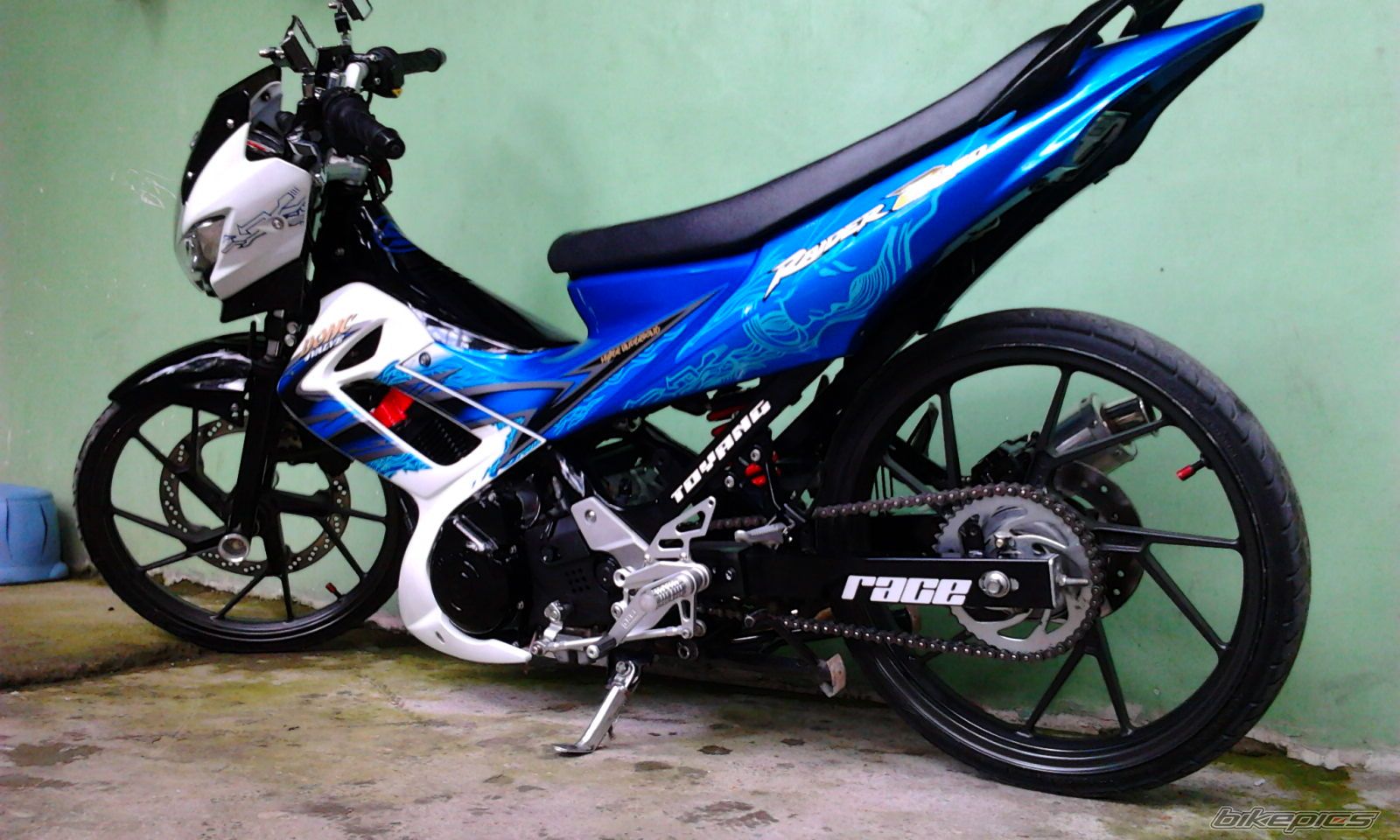 Photo 2389609