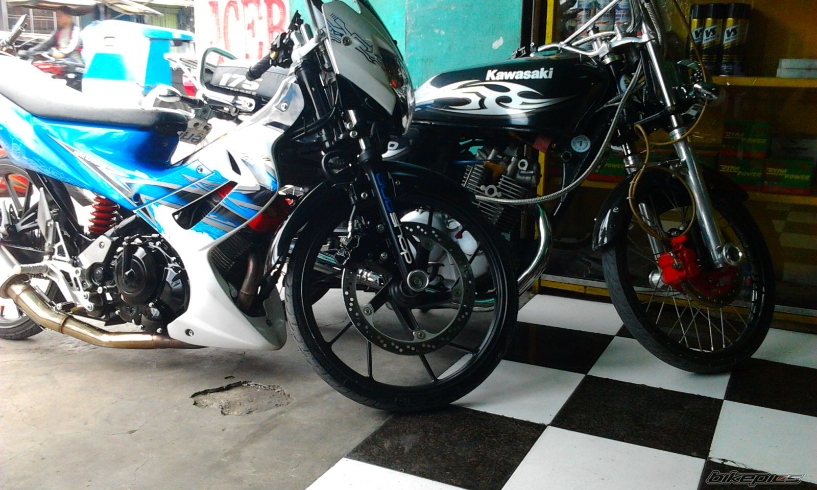 Photo 2389624