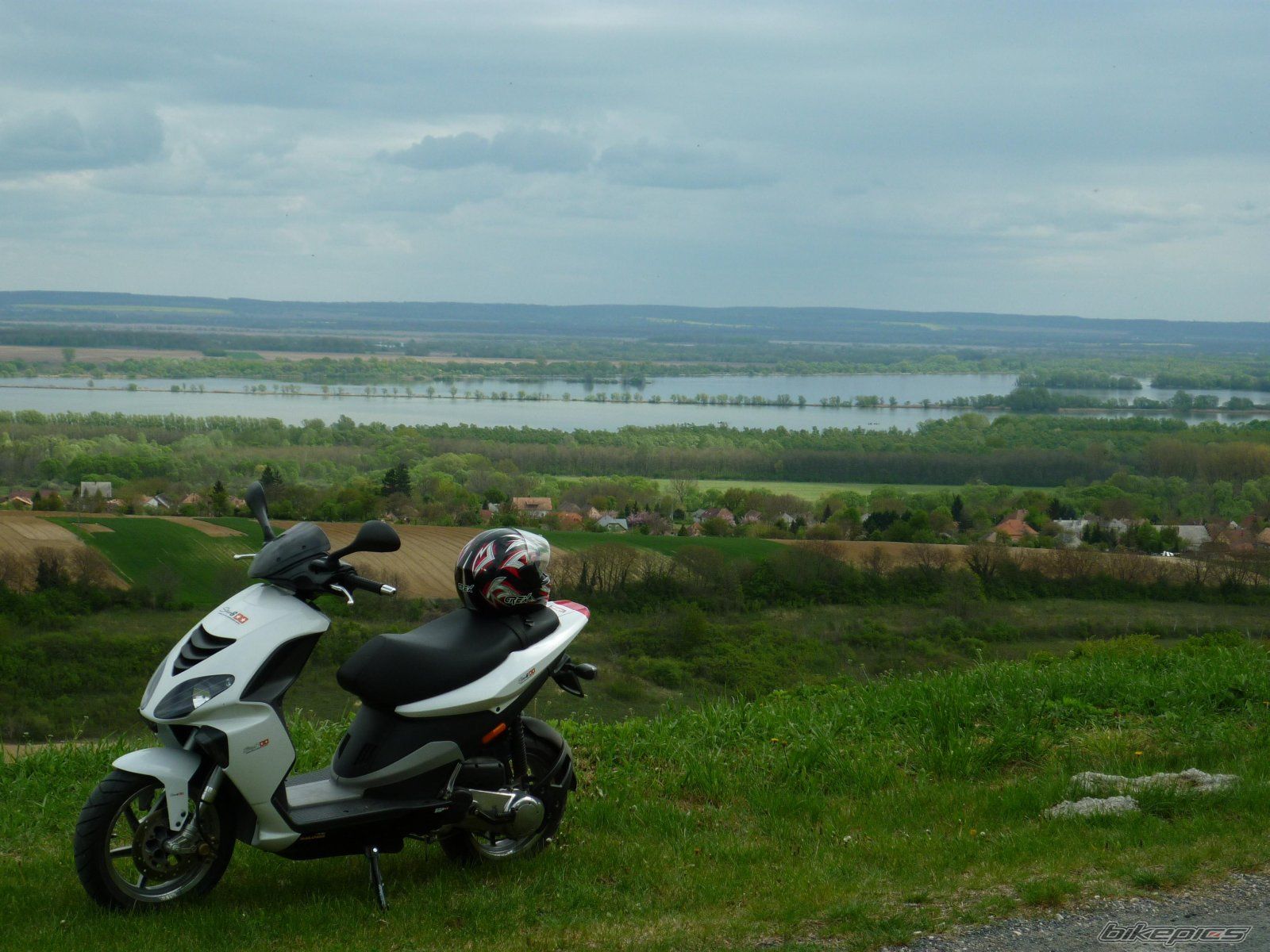 Bike Photo 2389765