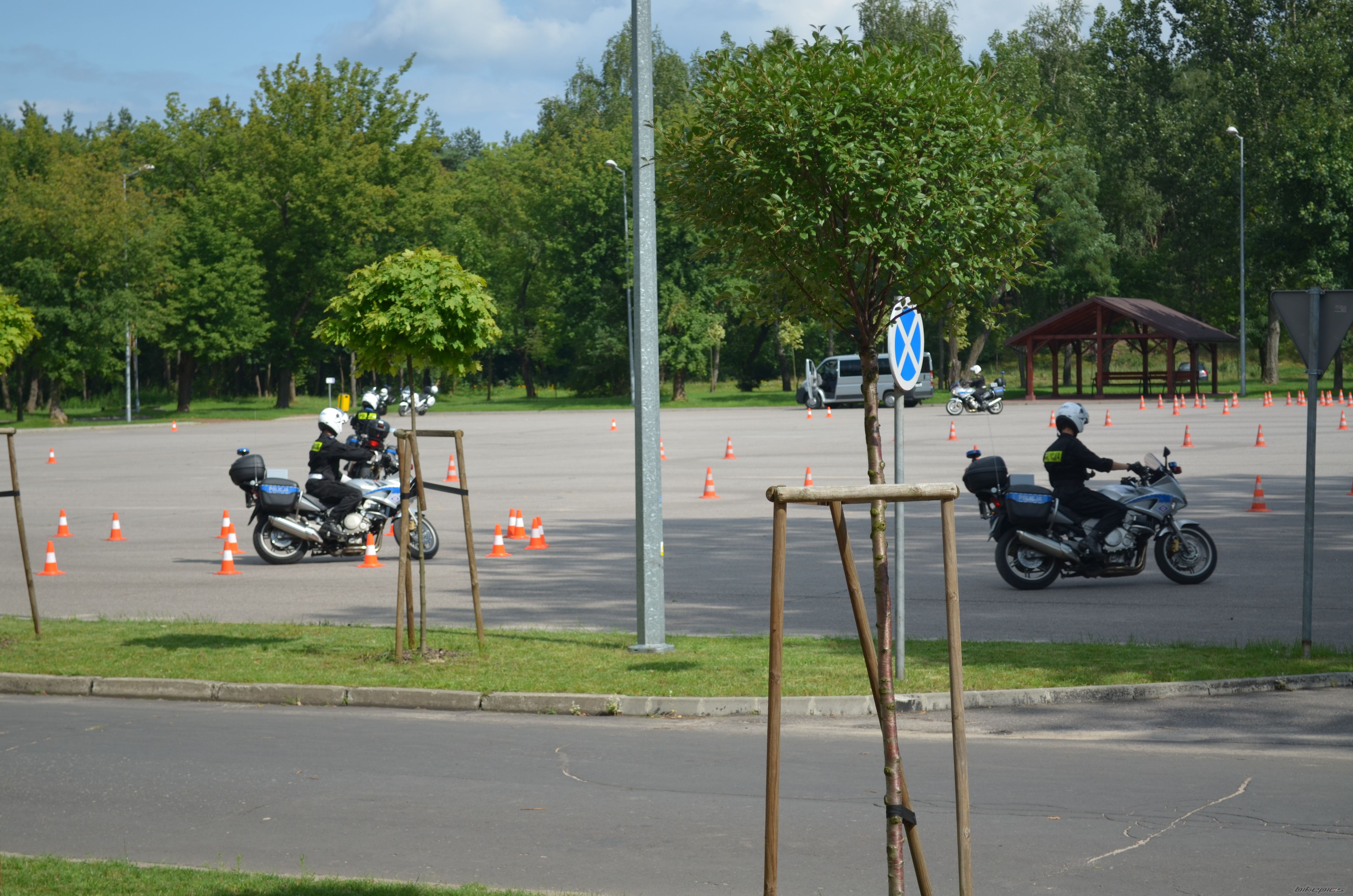 Bike Photo 2389816