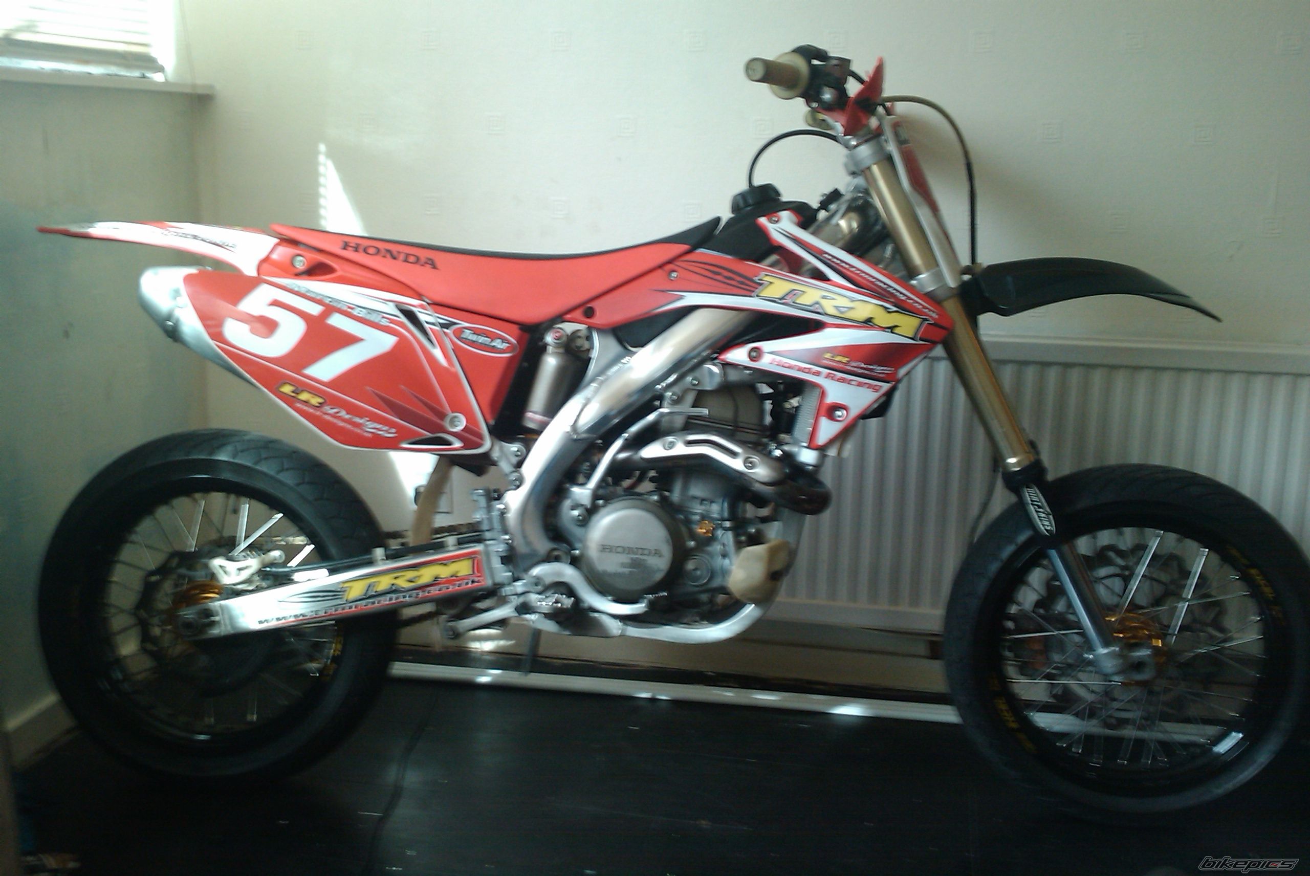 Photo 2389886