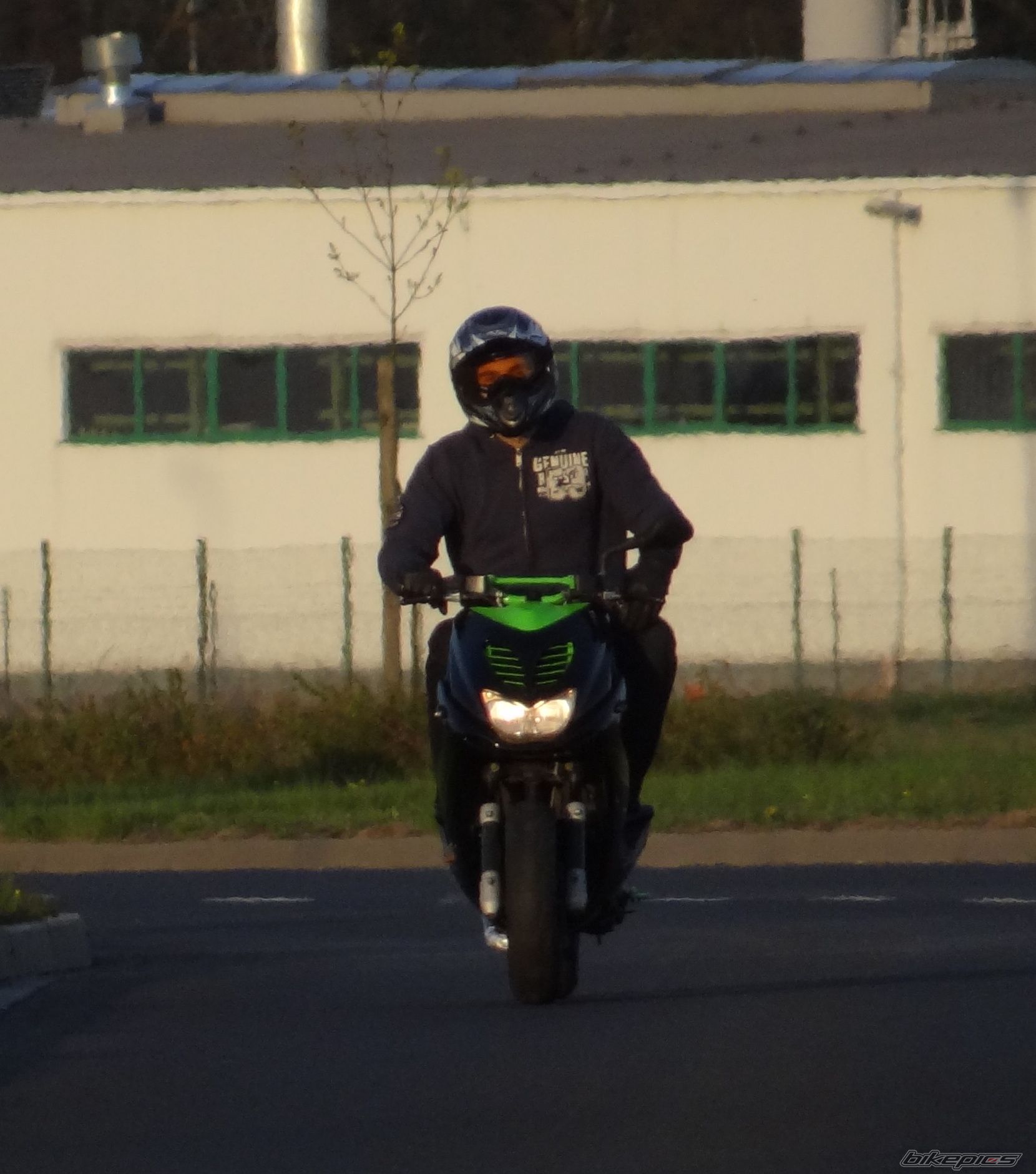 Photo 2390613