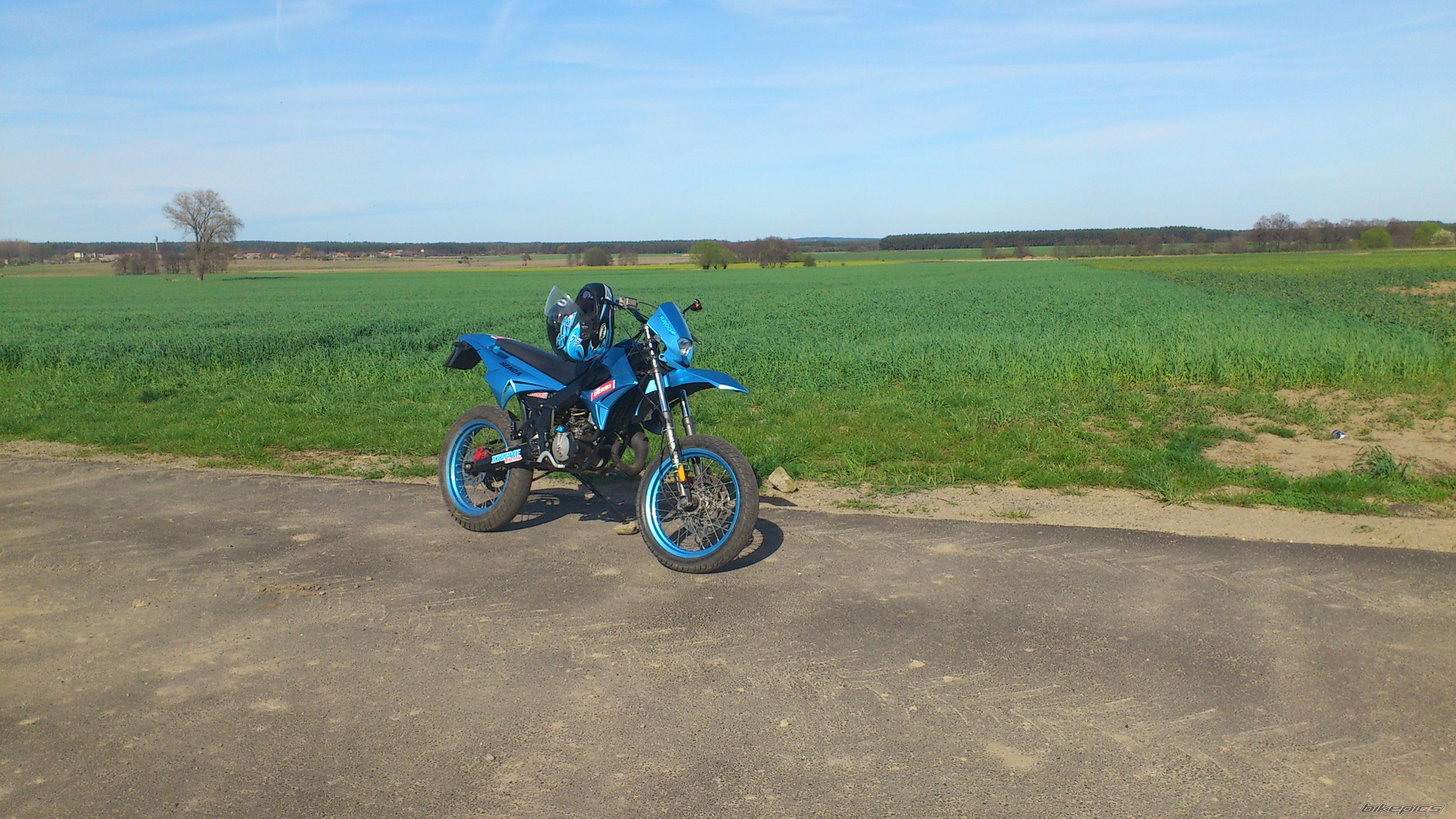 Bike Photo 2390707