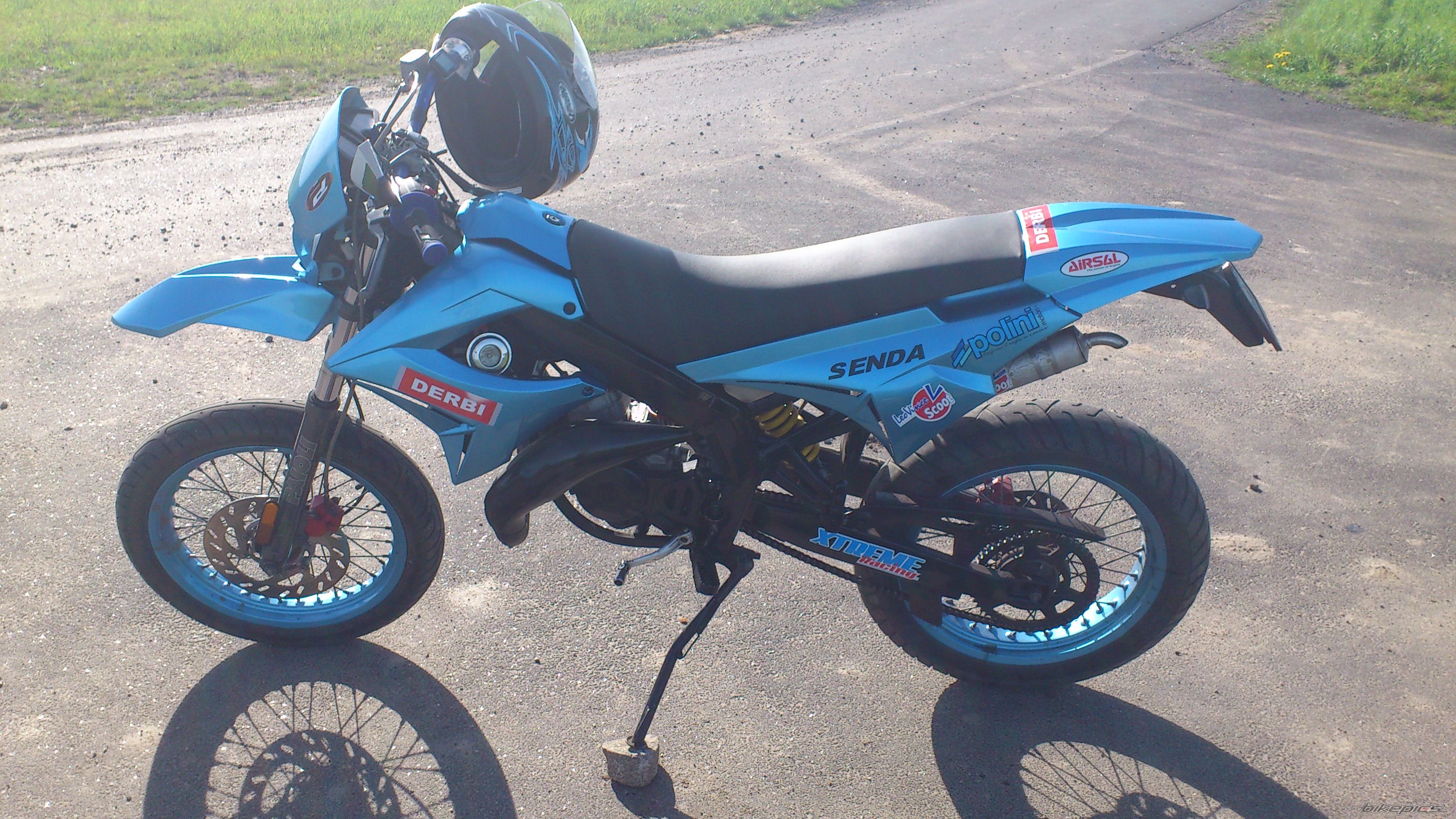 Bike Photo 2390713