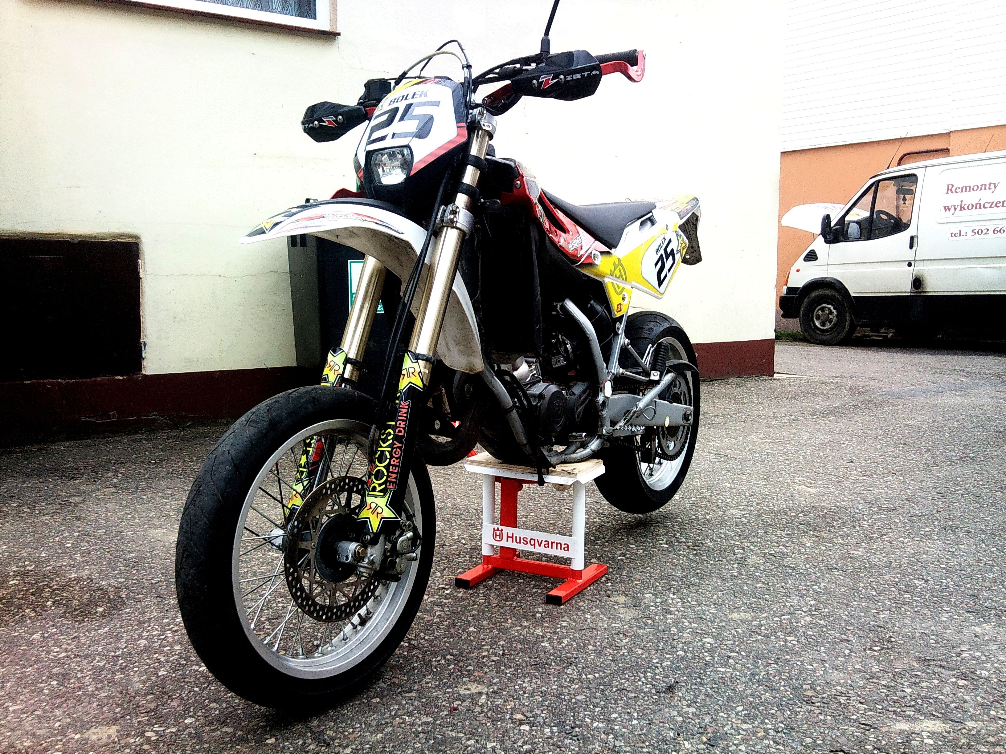 Photo 2390766
