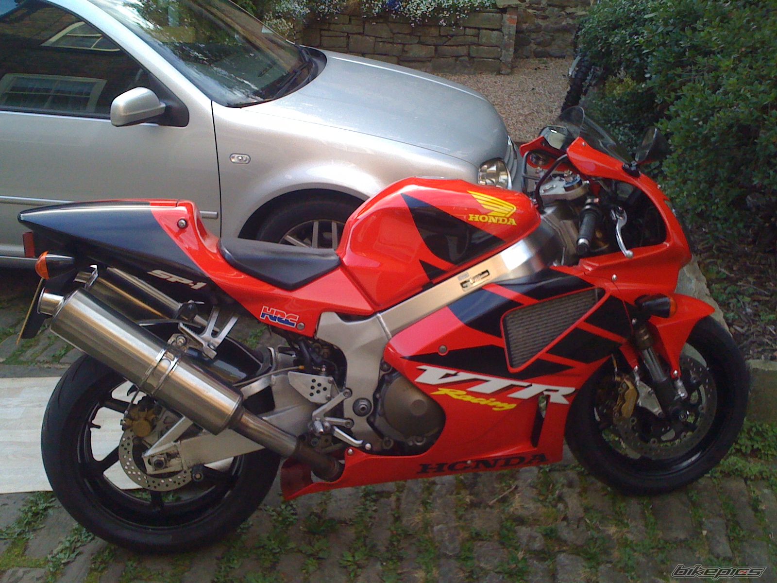 Photo 2390773