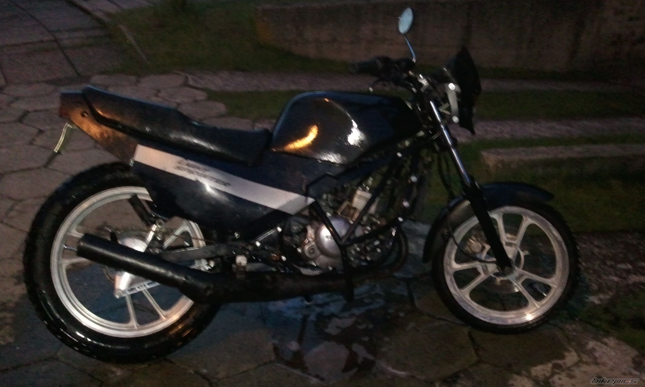 Photo 2390935
