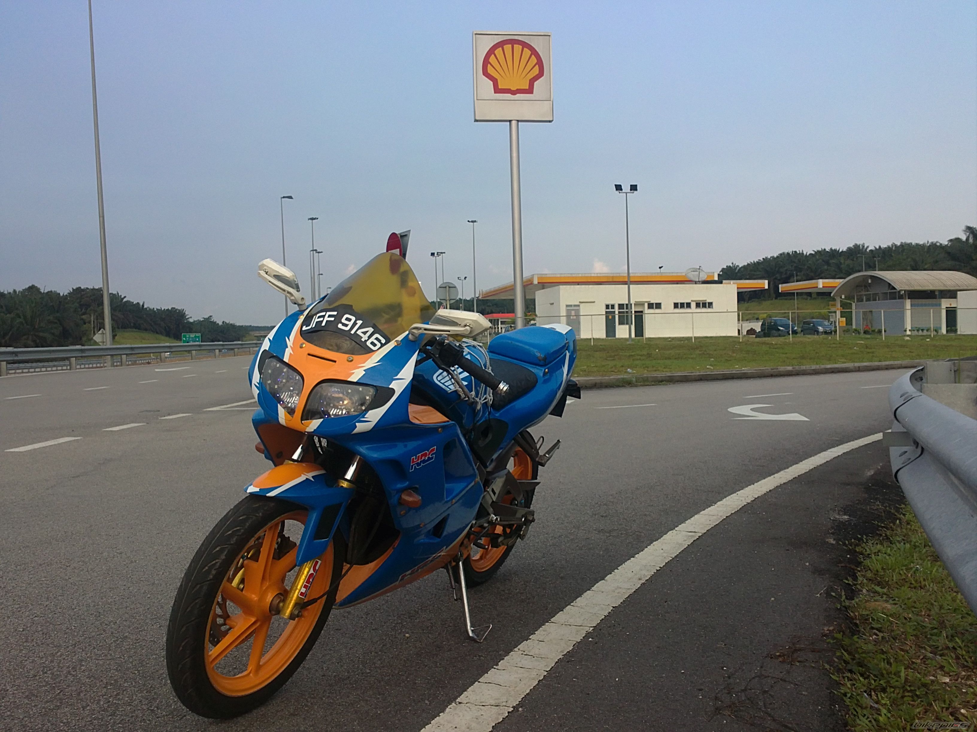 Photo 2391142