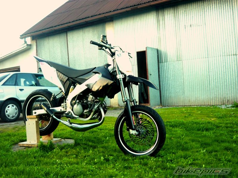 Photo 2391312