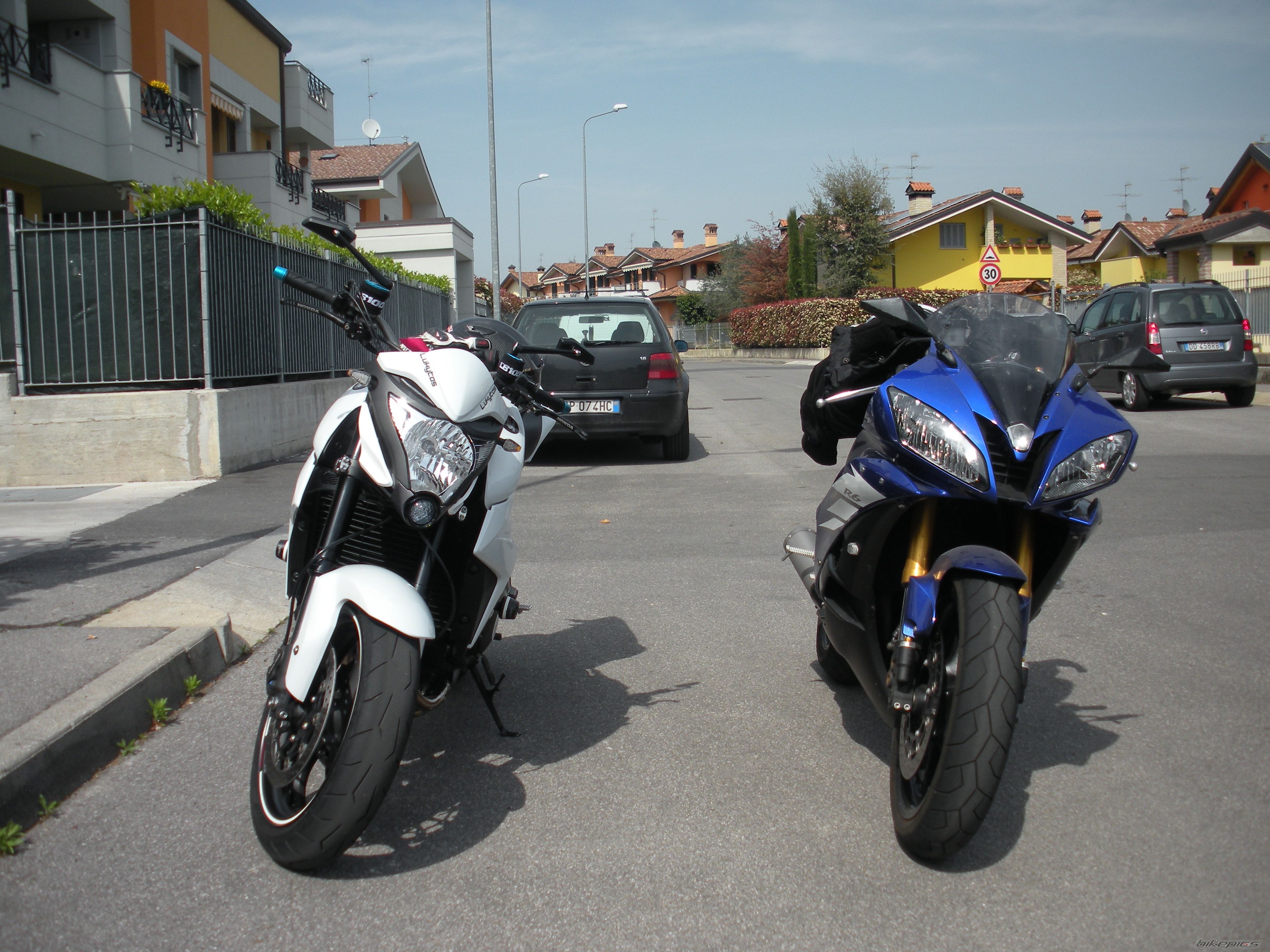 Photo 2391576