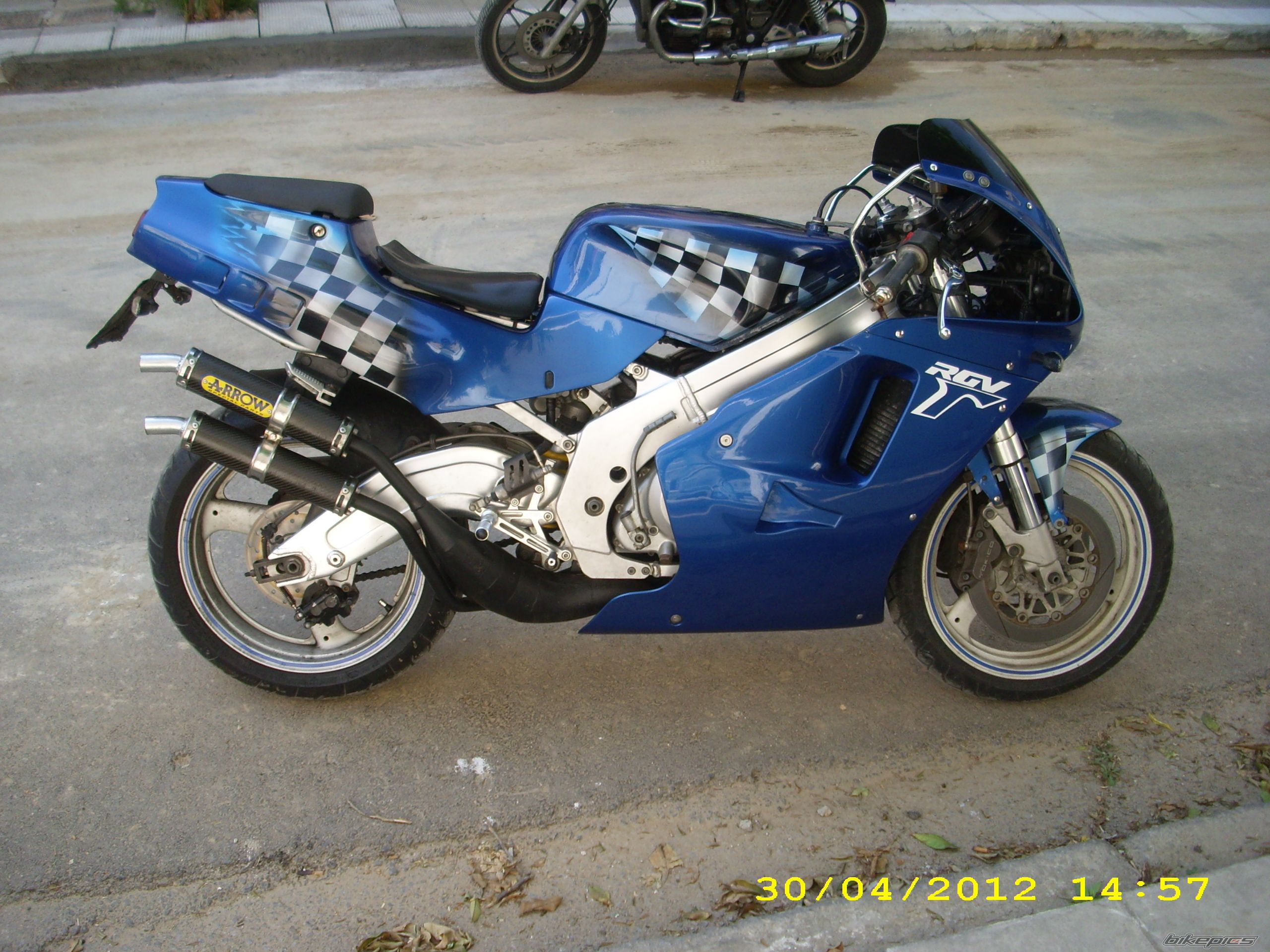 Photo 2392354