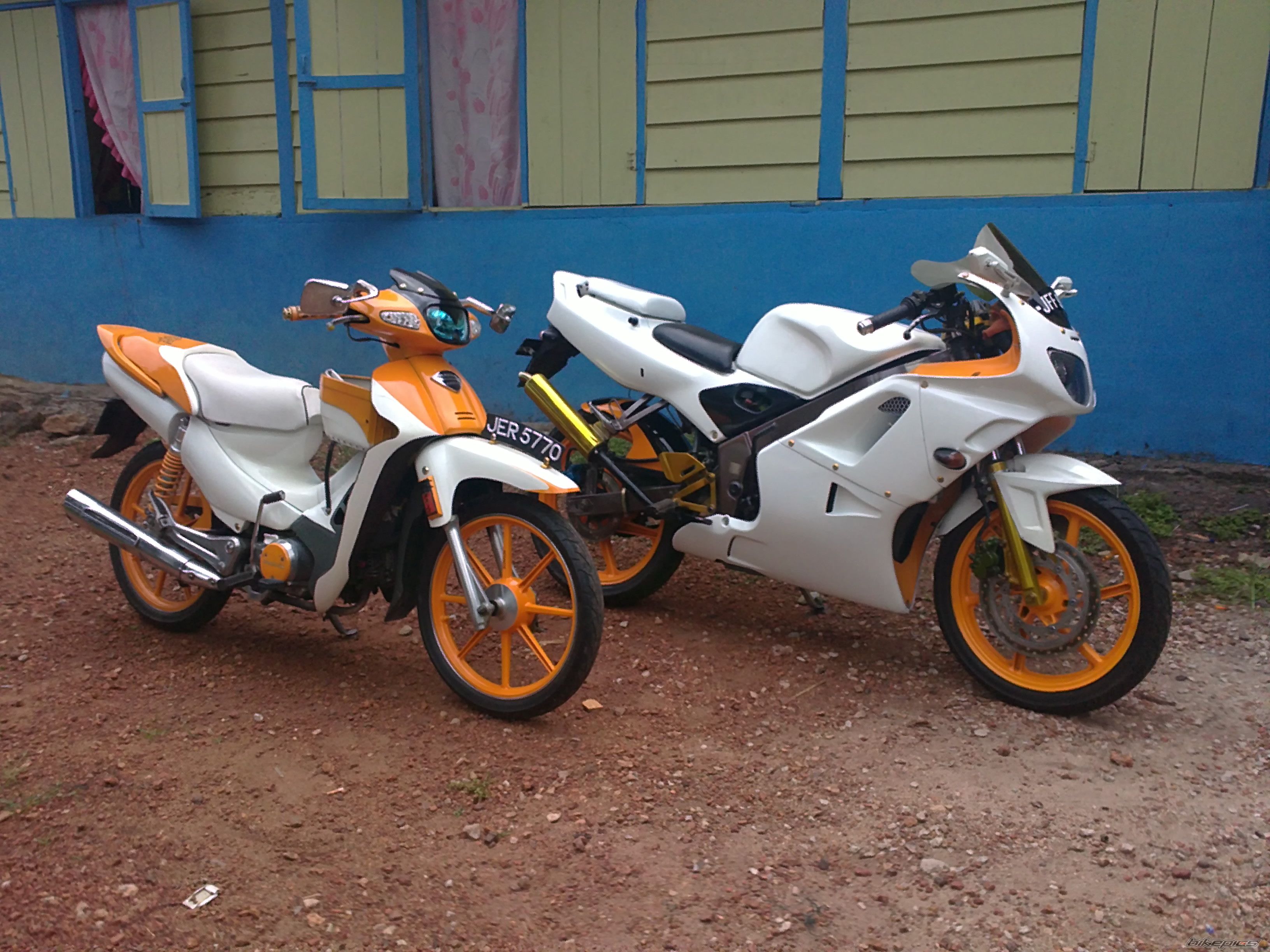 Photo 2392457