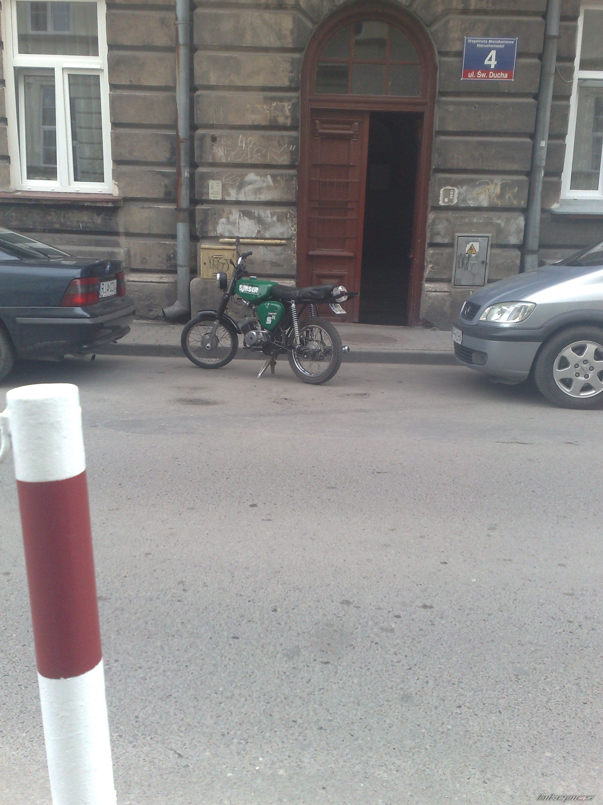 Photo 2392597
