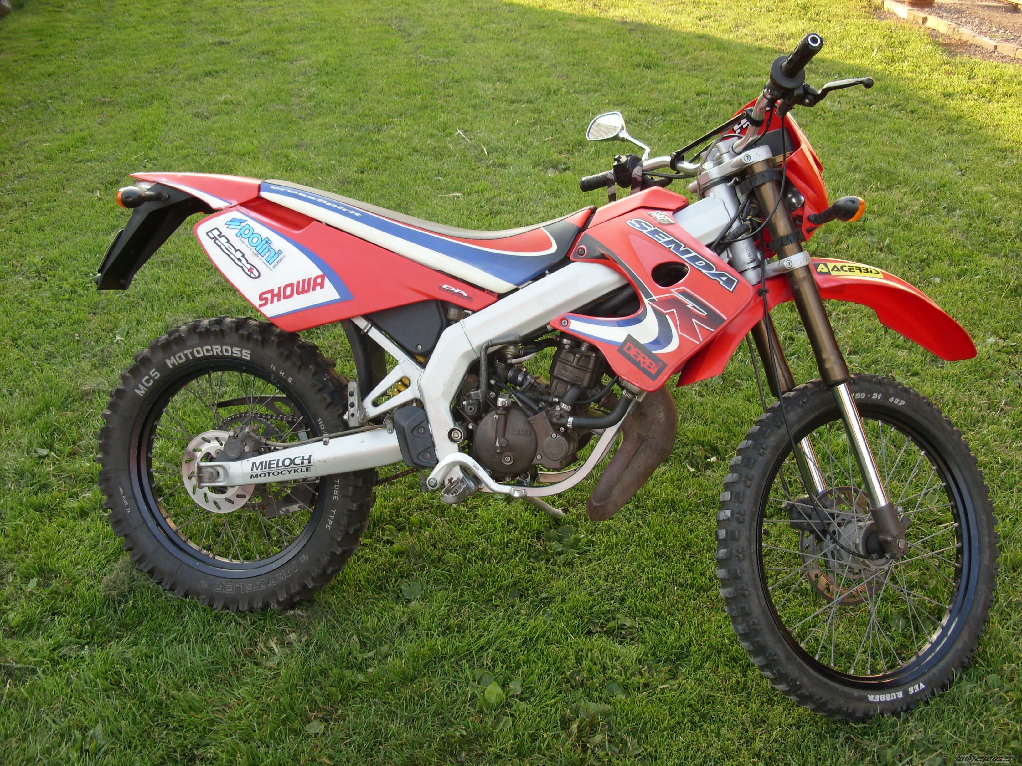 Photo 2392612
