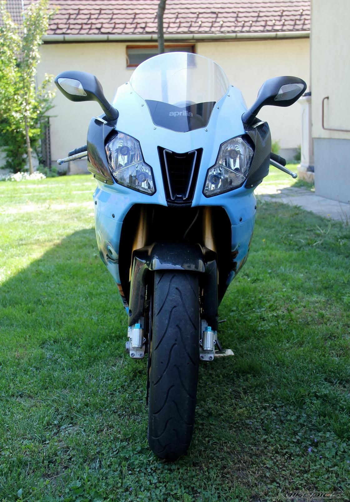 Photo 2392819