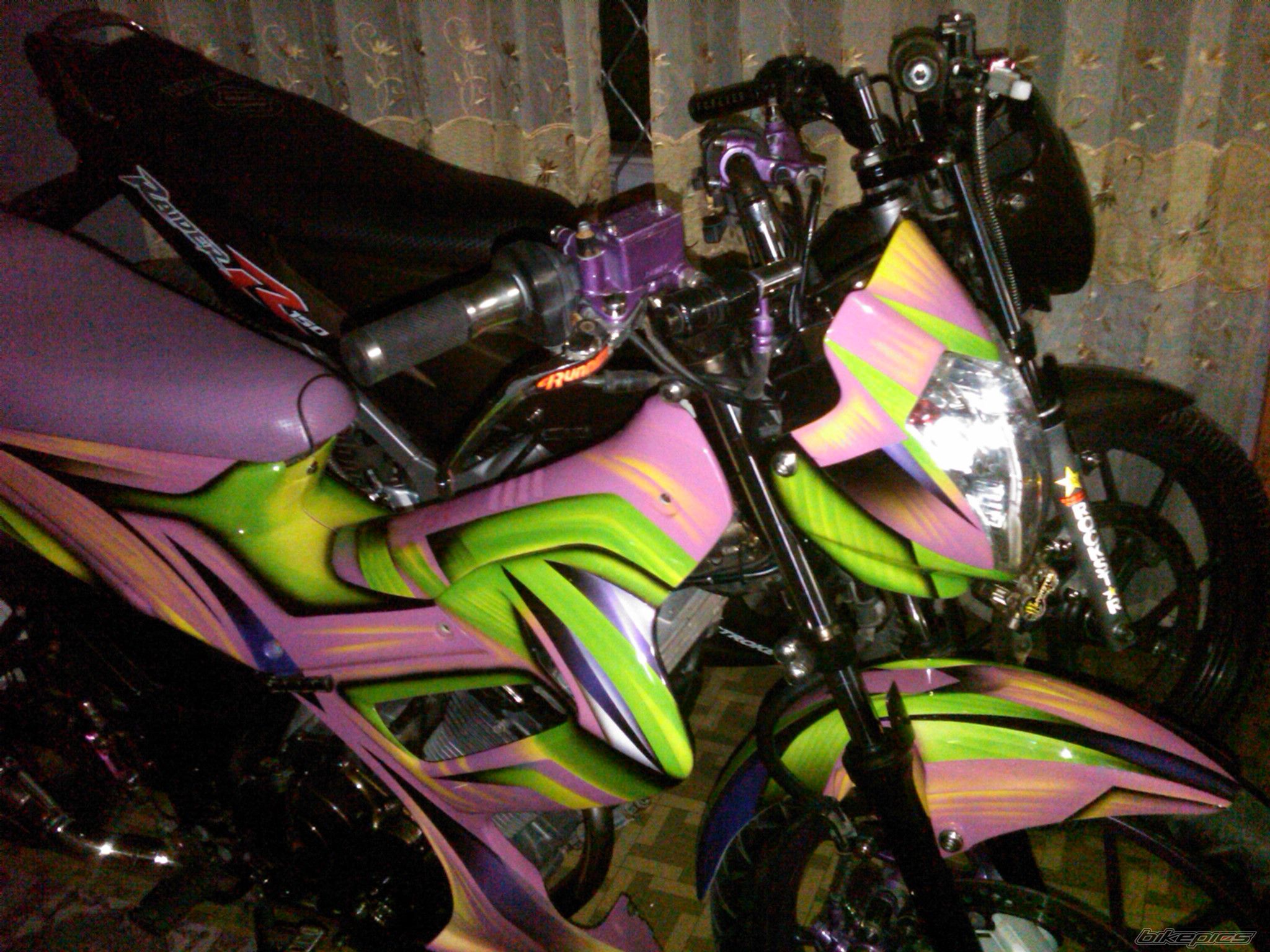 Photo 2393090