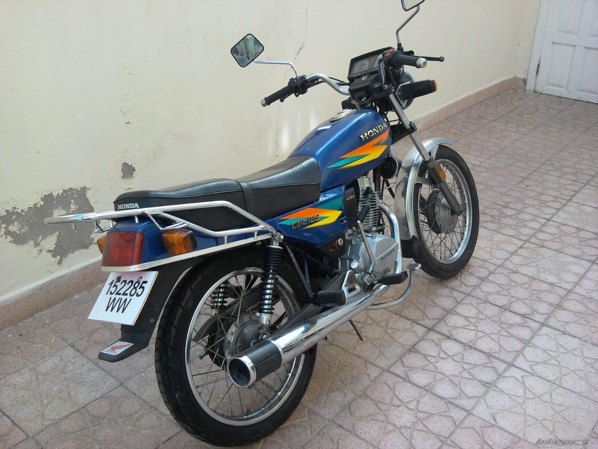 Photo 2393463