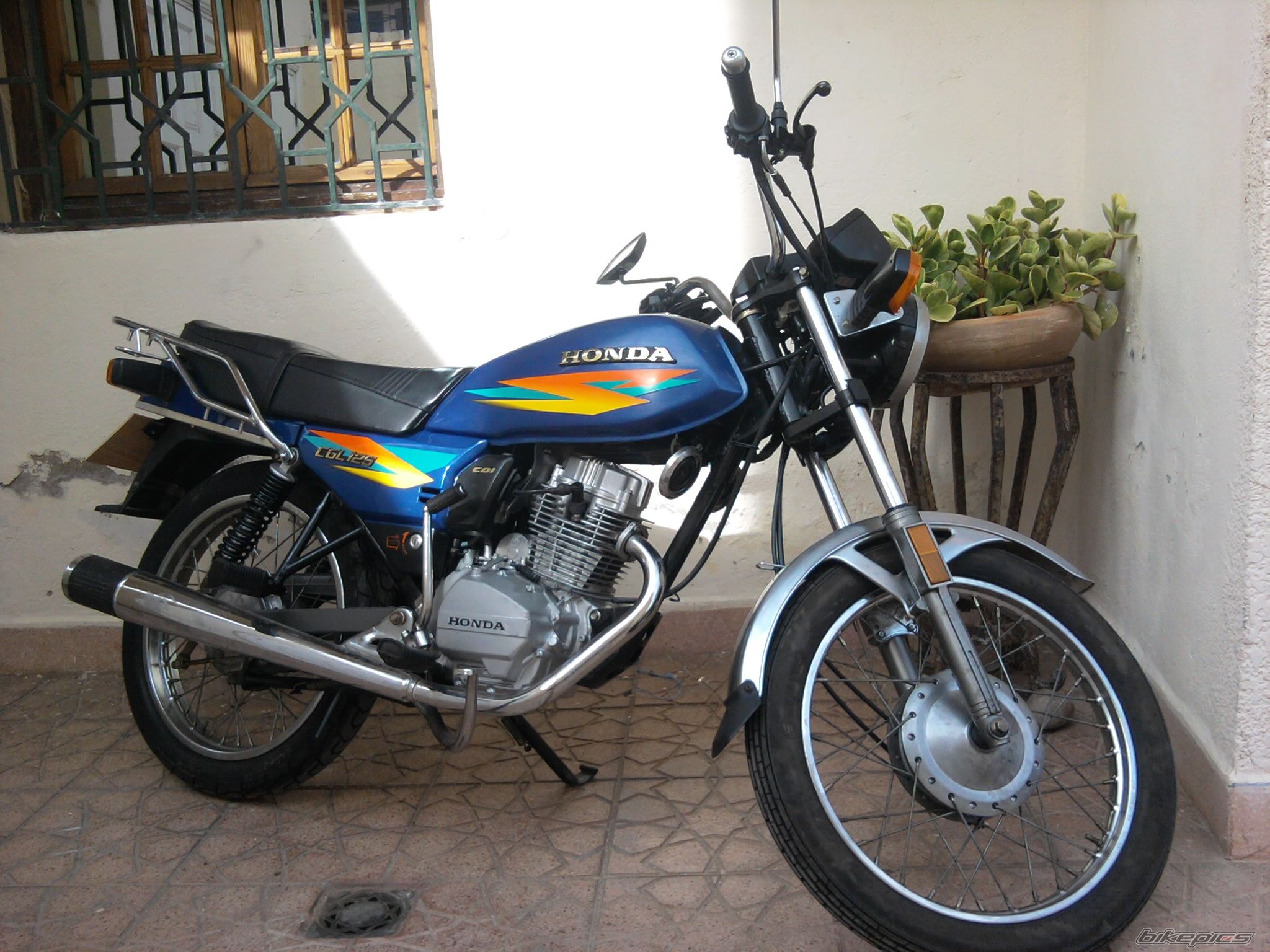 Photo 2393468