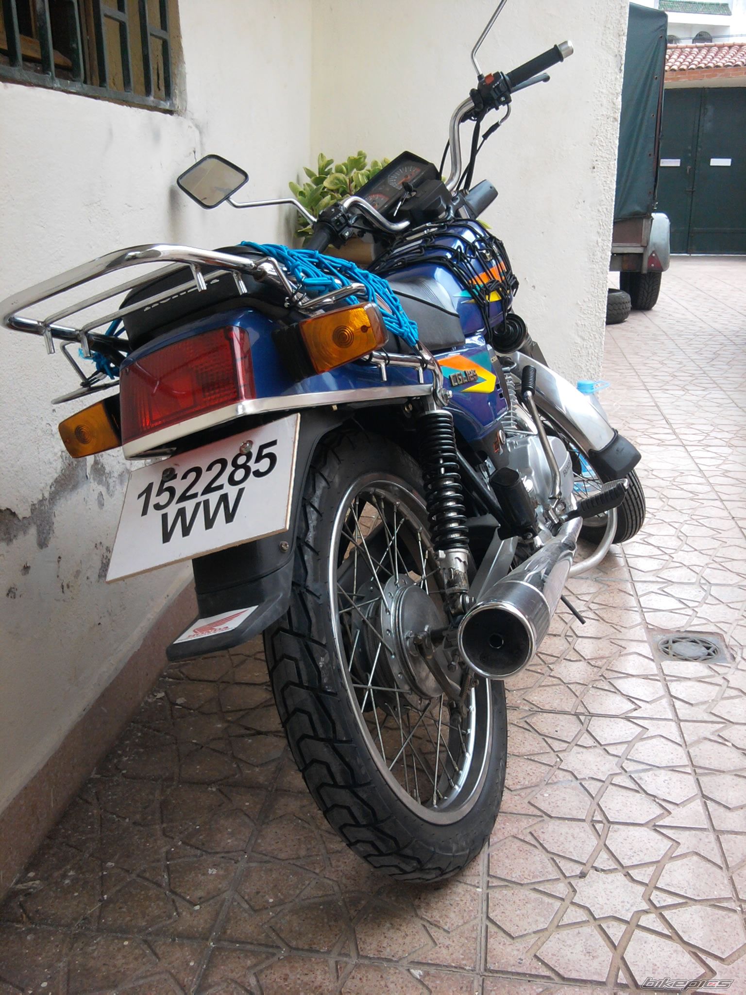 Photo 2393470