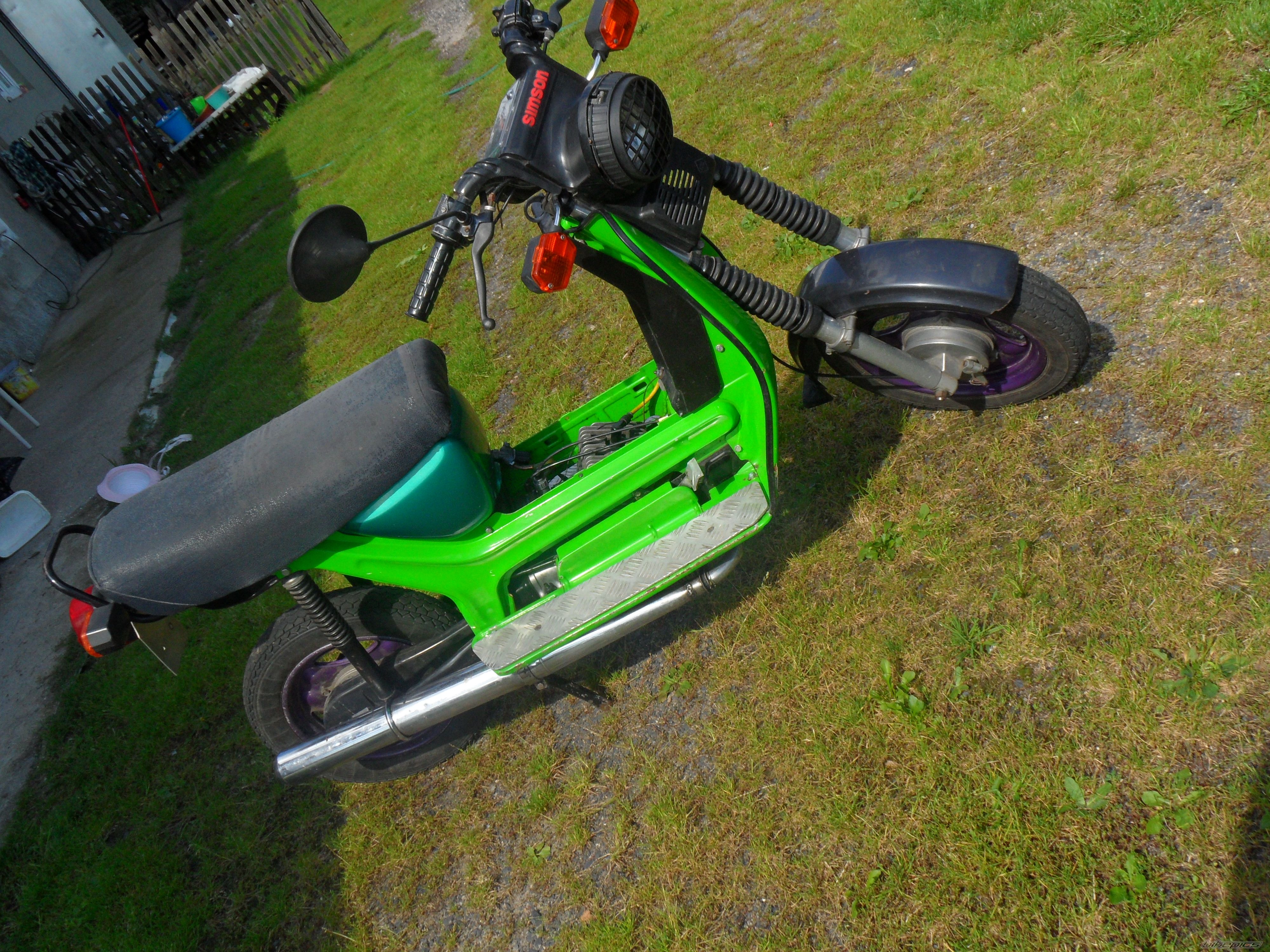 Photo 2393546