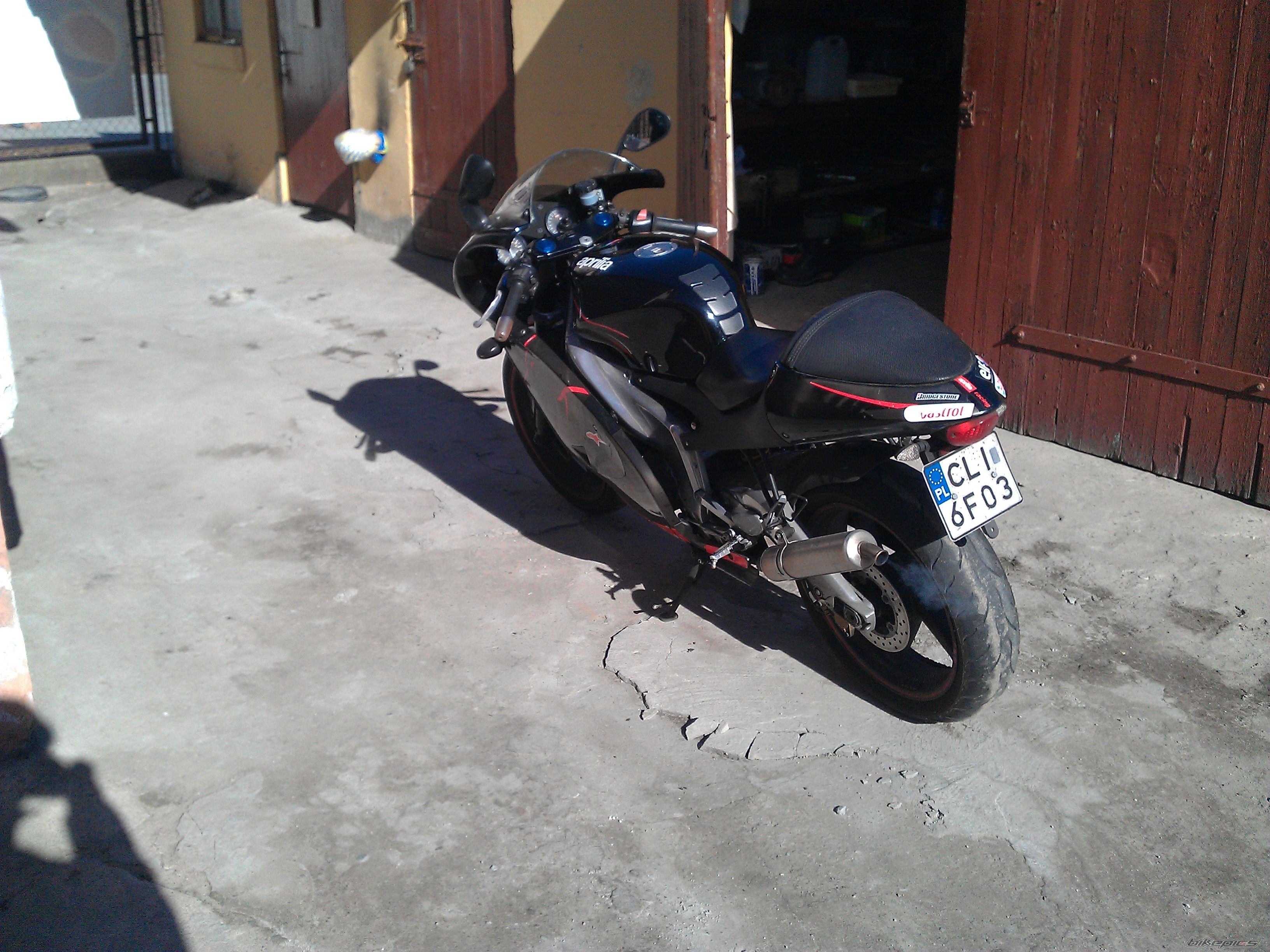 Photo 2393645