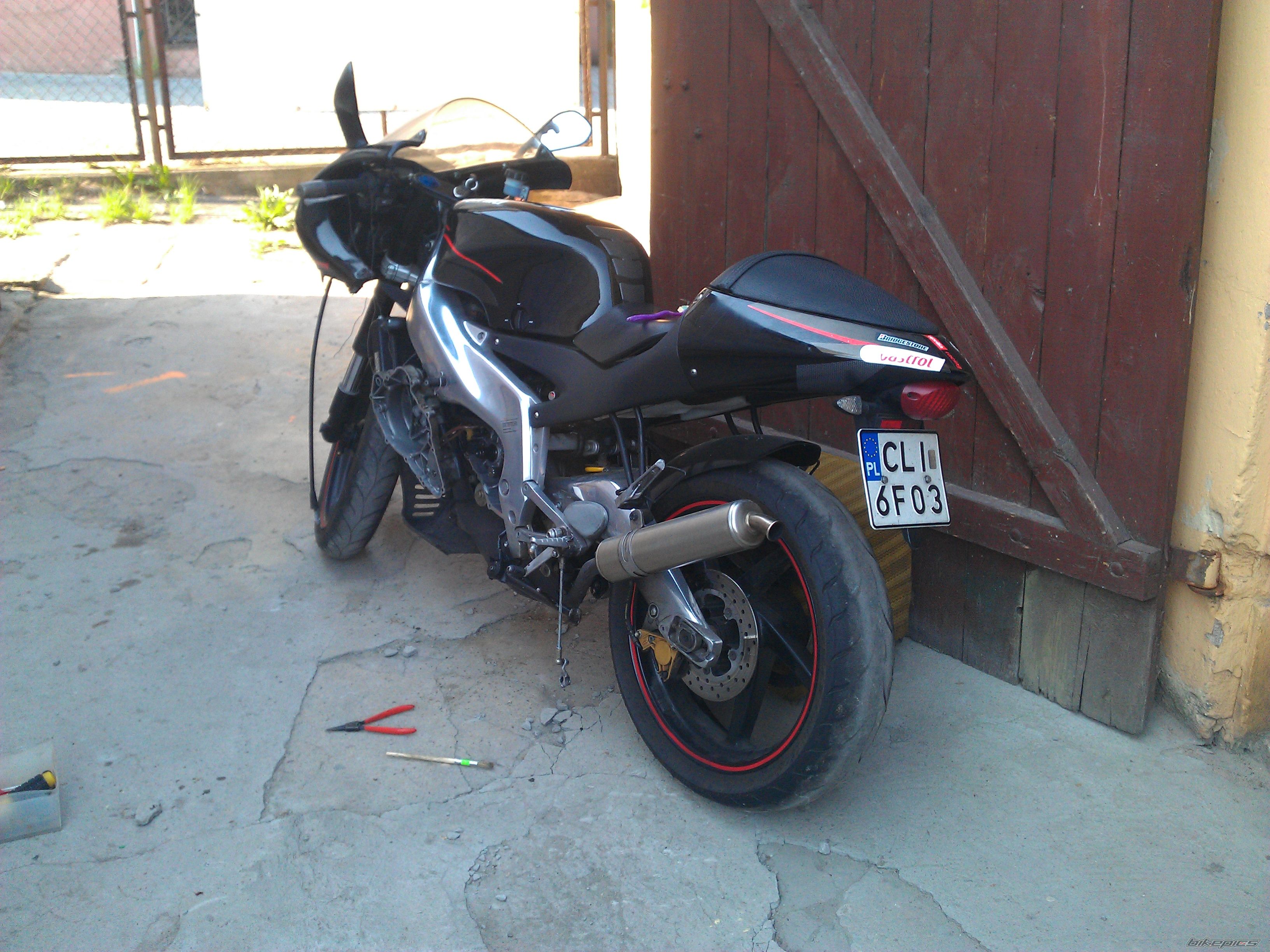Photo 2393872