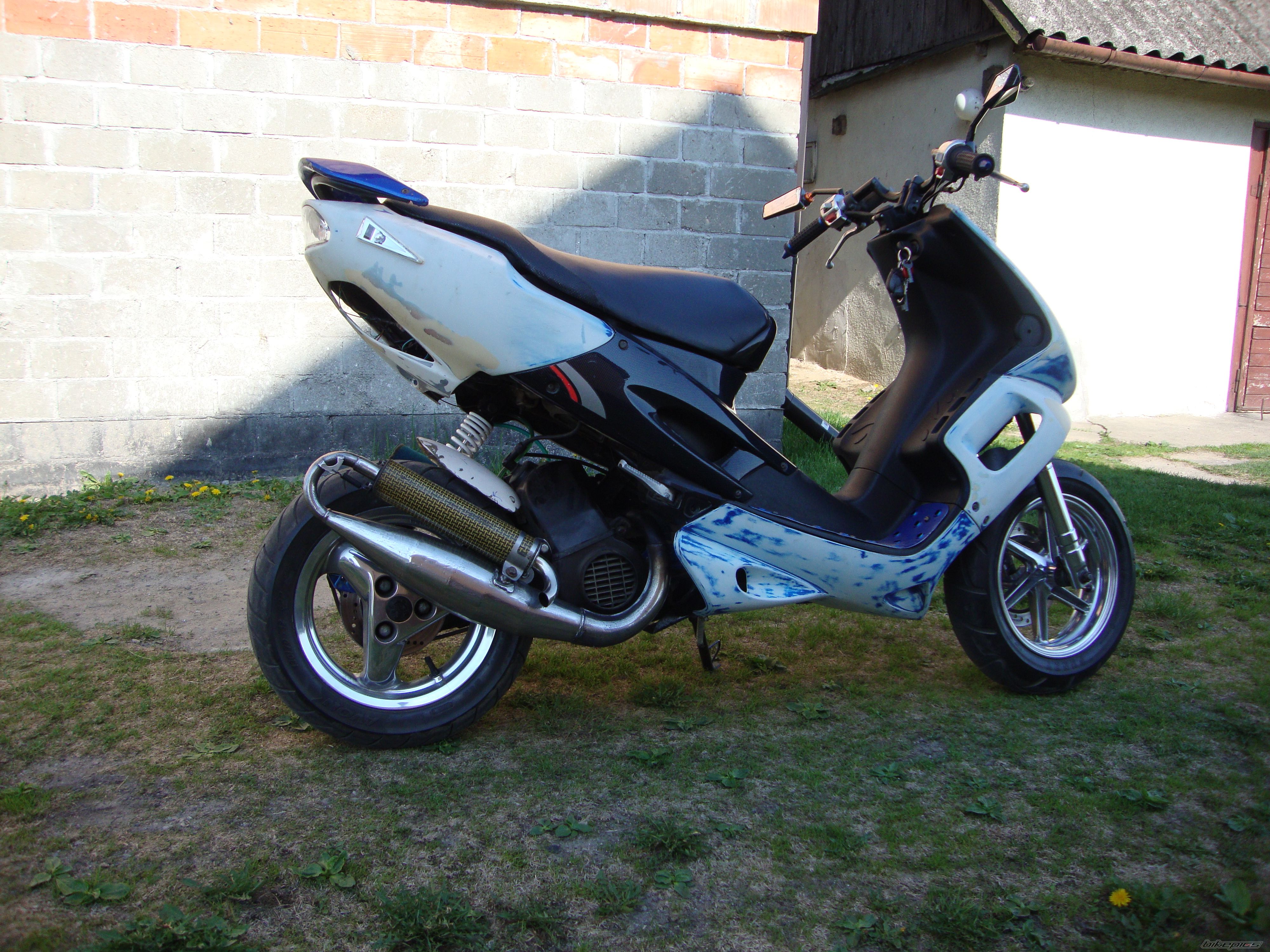 Photo 2394674