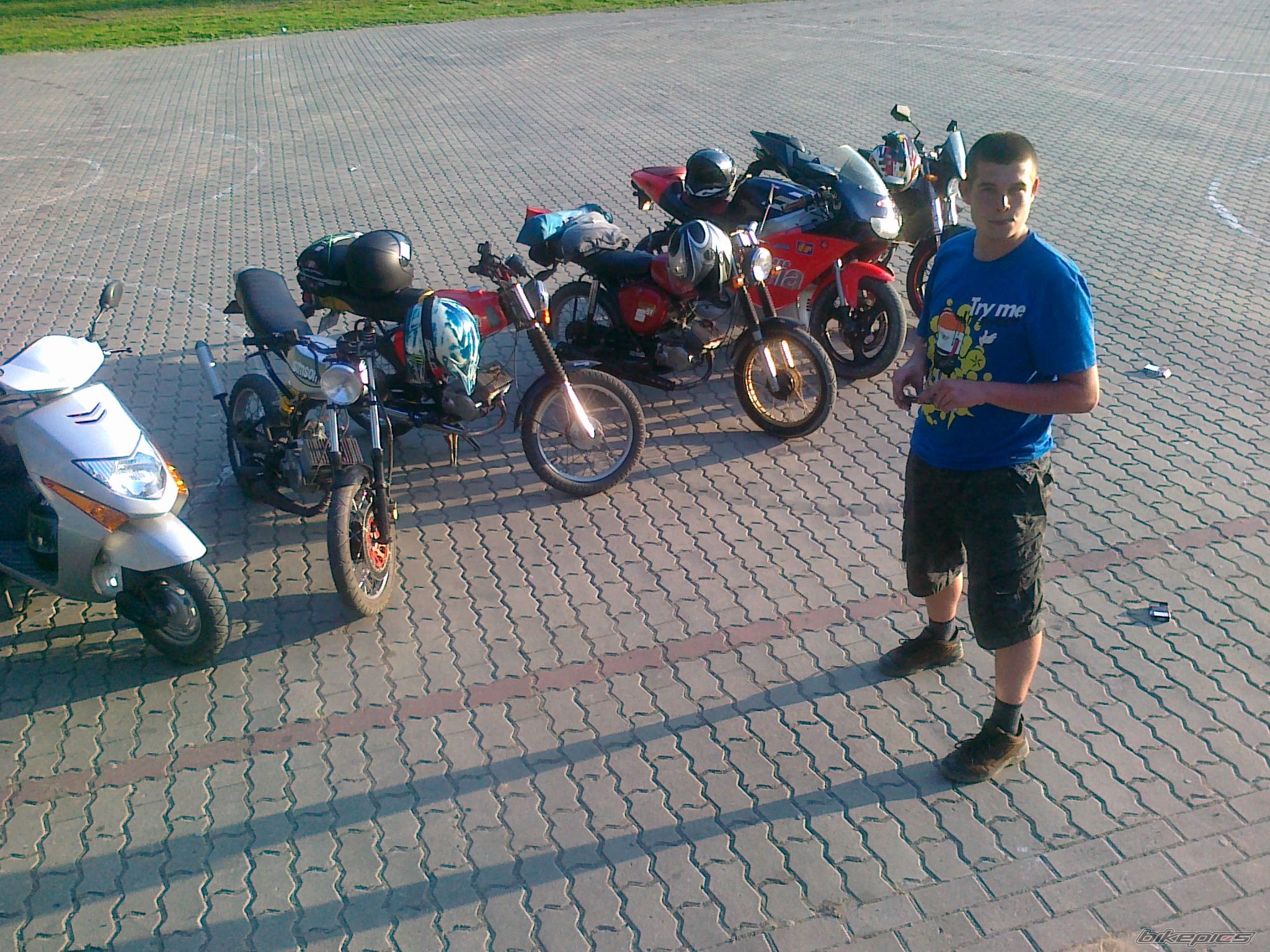 Photo 2394690