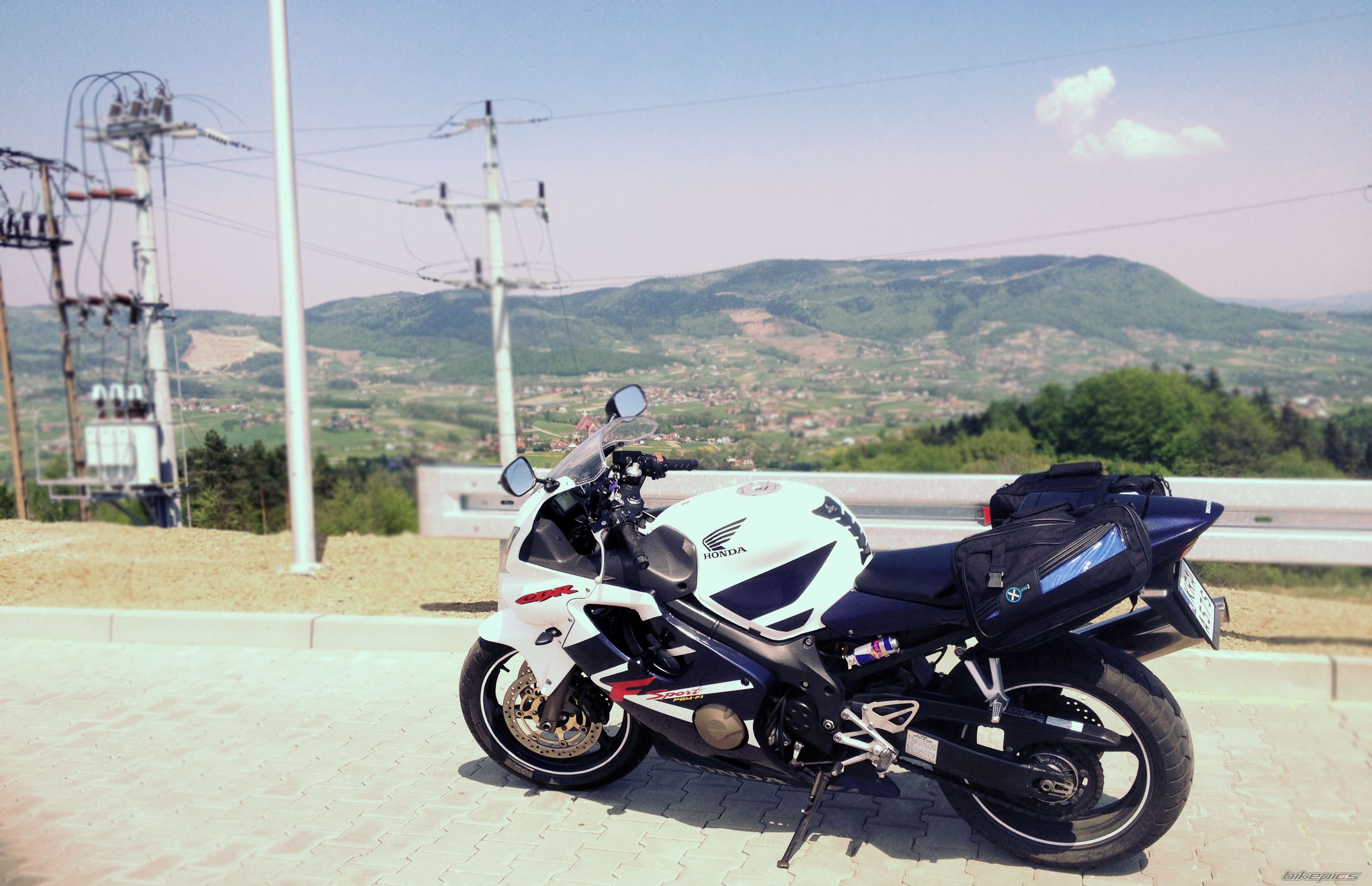 Photo 2395776